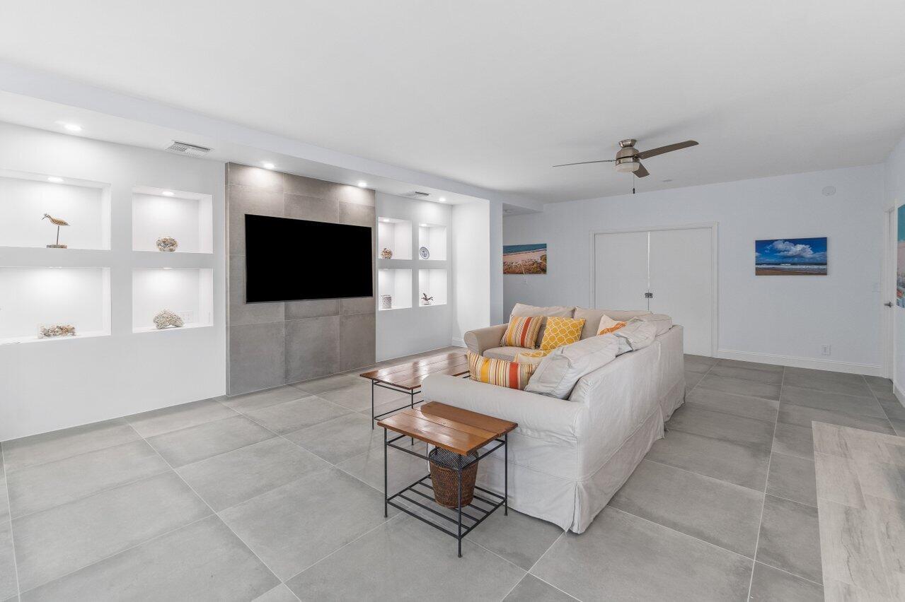 122 Andrews Avenue 2-A