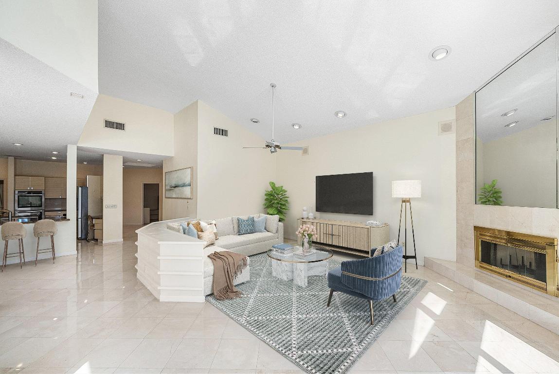 4879 Bocaire Boulevard