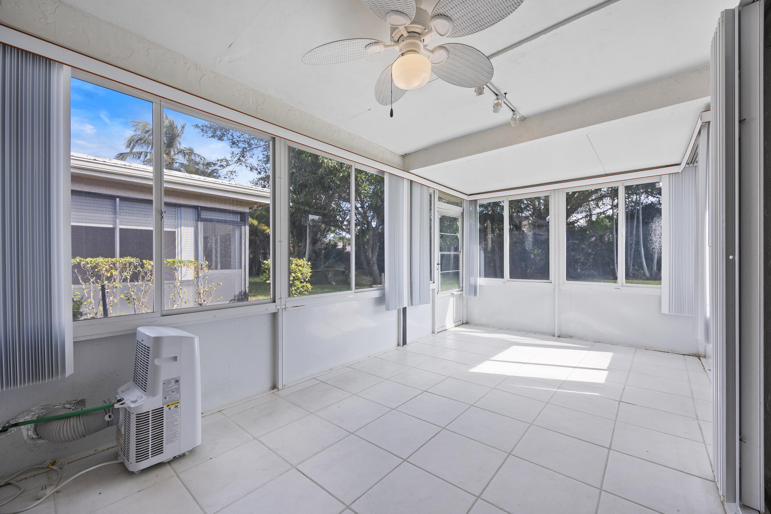 7974 Cloverfield Circle