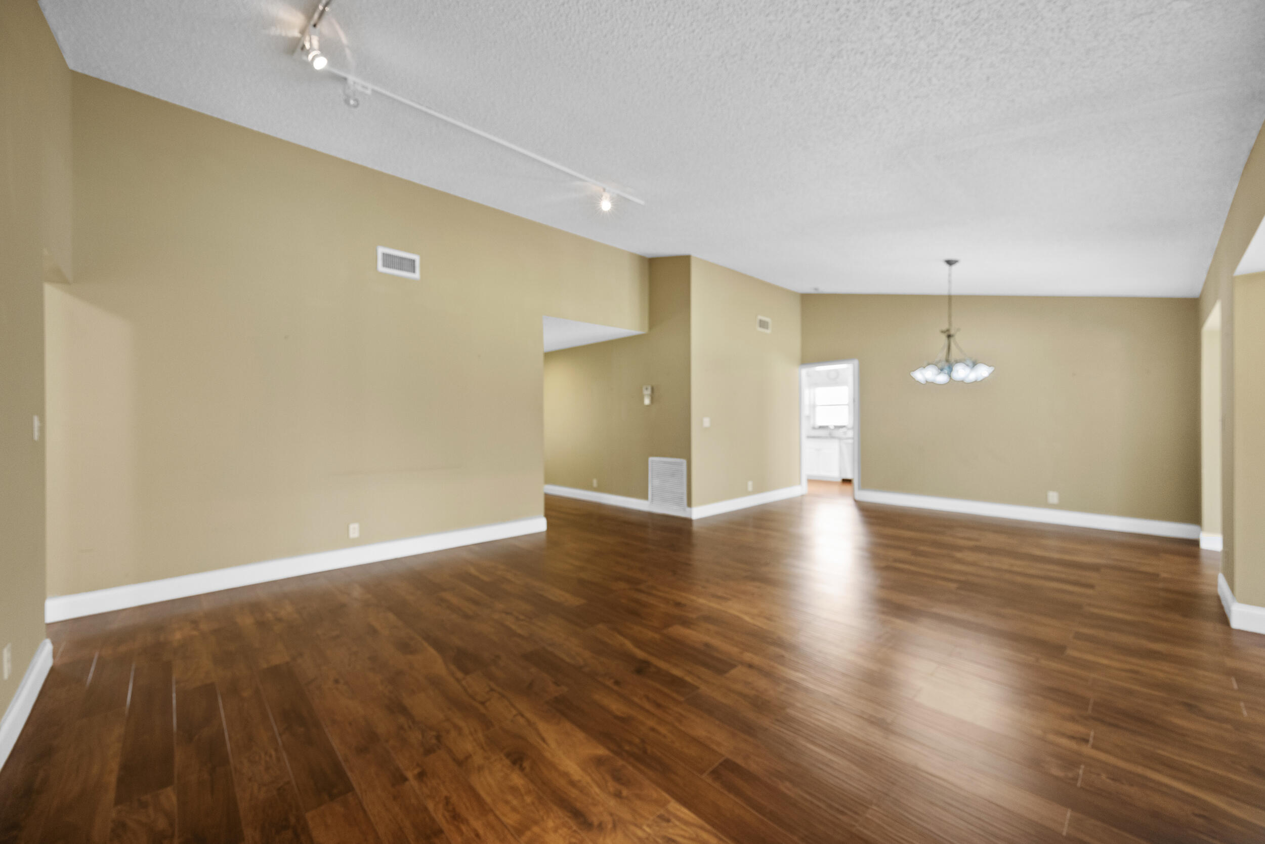 7974 Cloverfield Circle