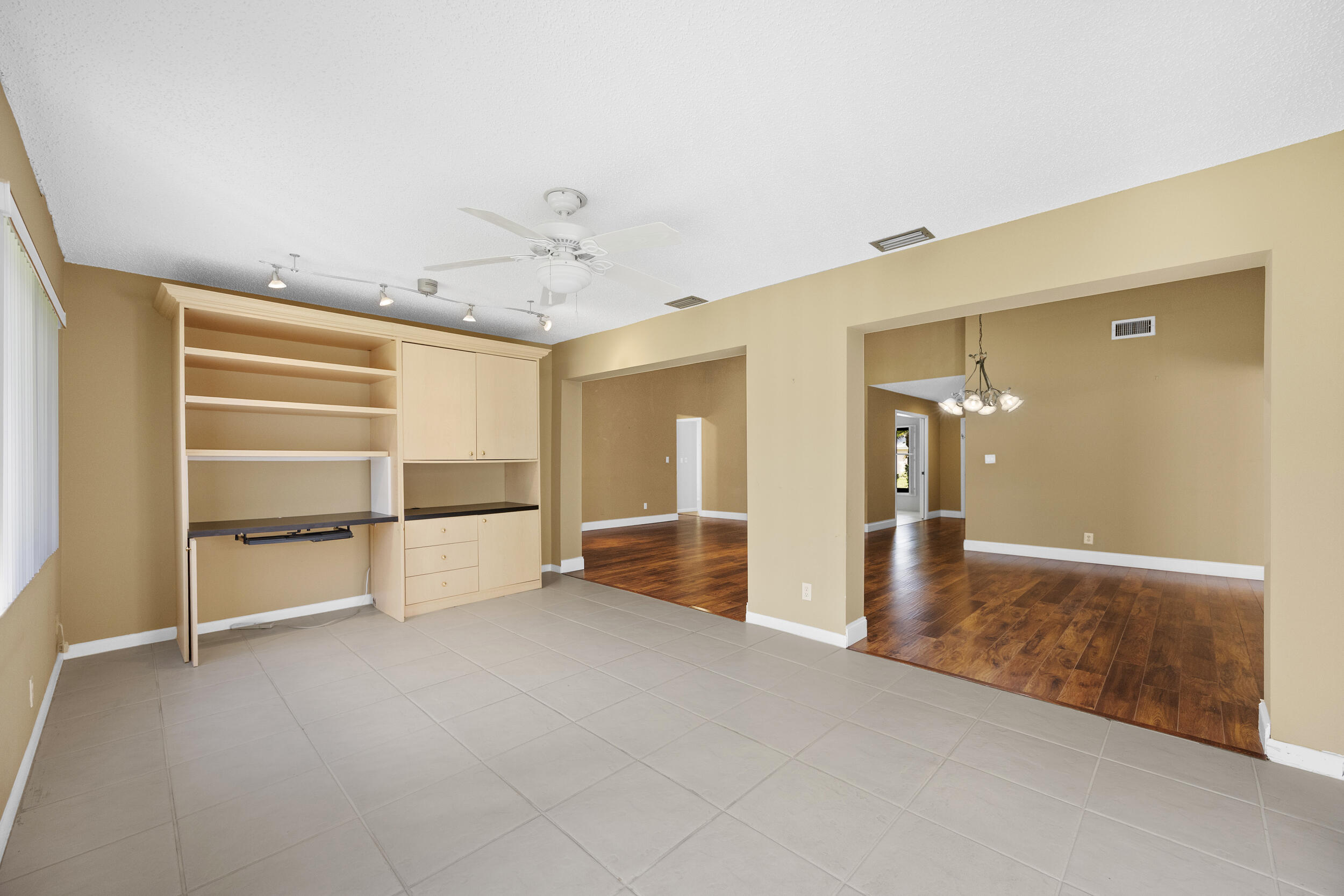 7974 Cloverfield Circle