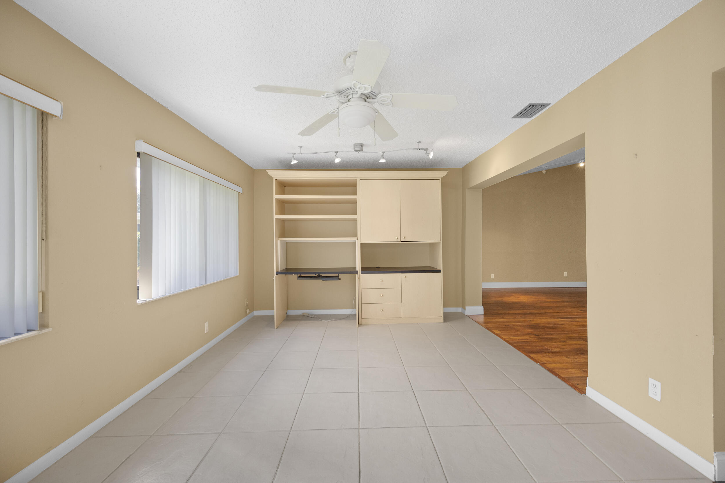 7974 Cloverfield Circle