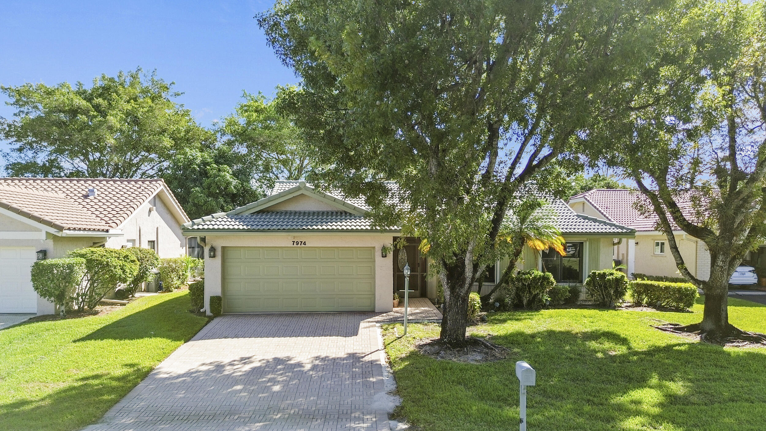 7974 Cloverfield Circle