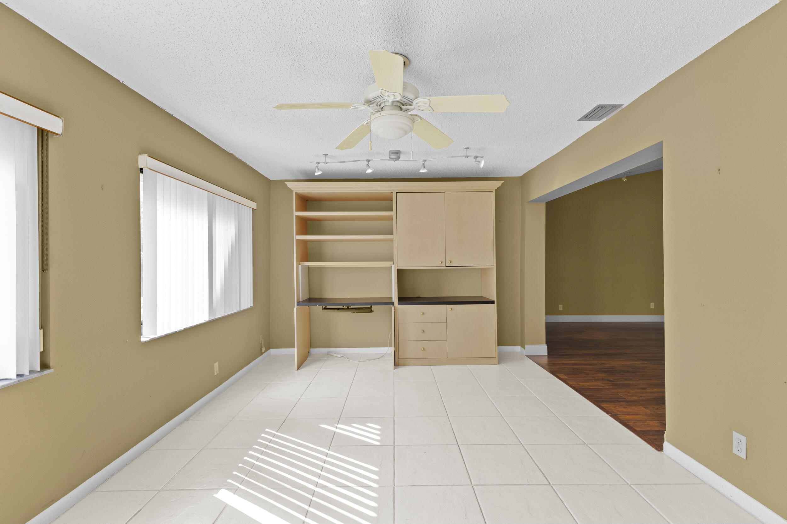 7974 Cloverfield Circle