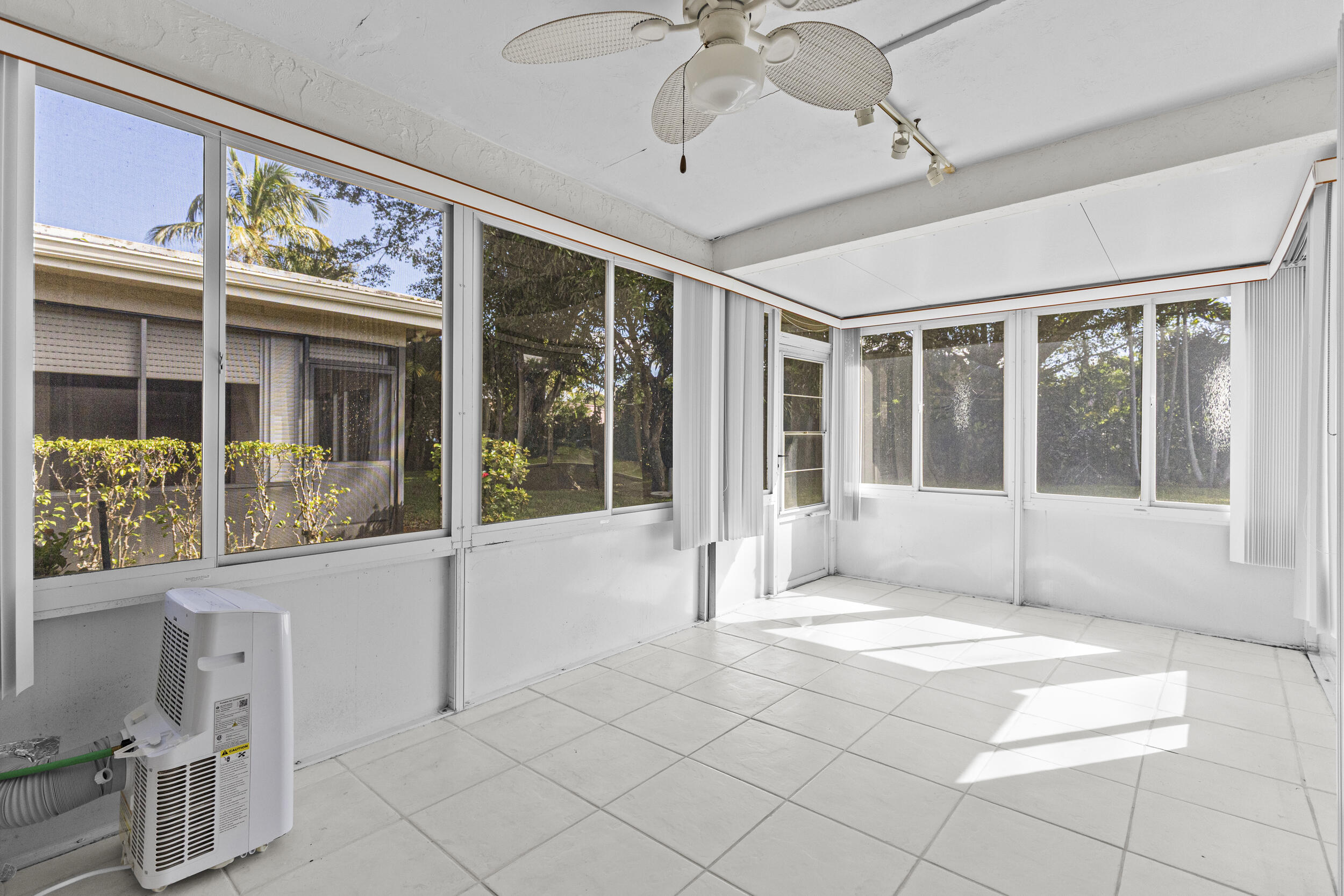 7974 Cloverfield Circle