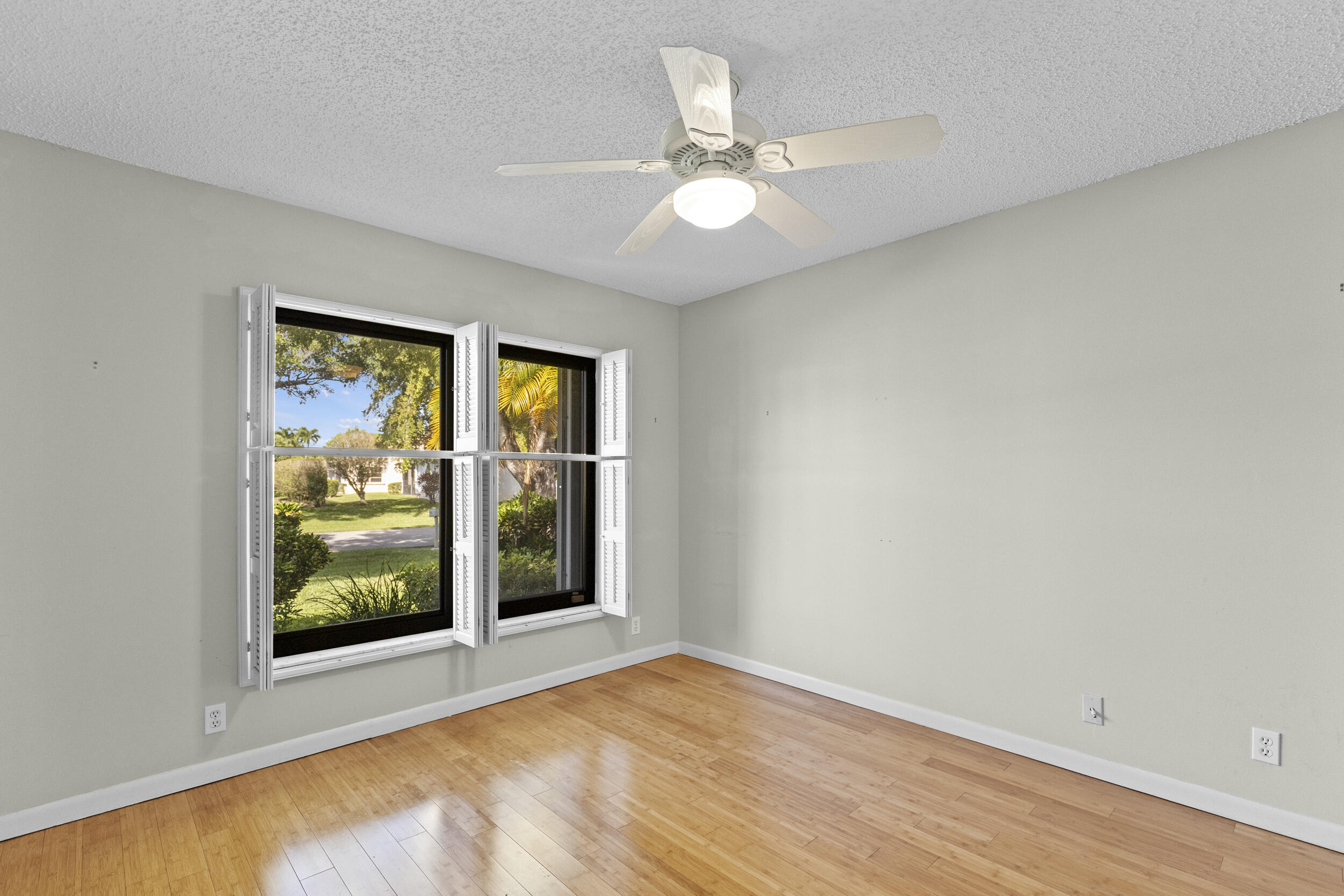 7974 Cloverfield Circle