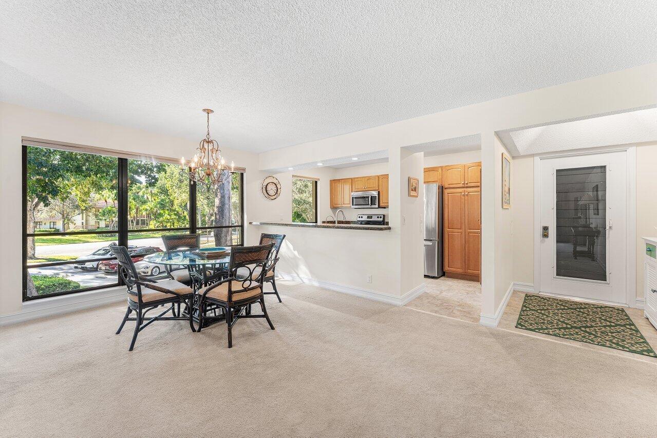 606 Brackenwood Cove