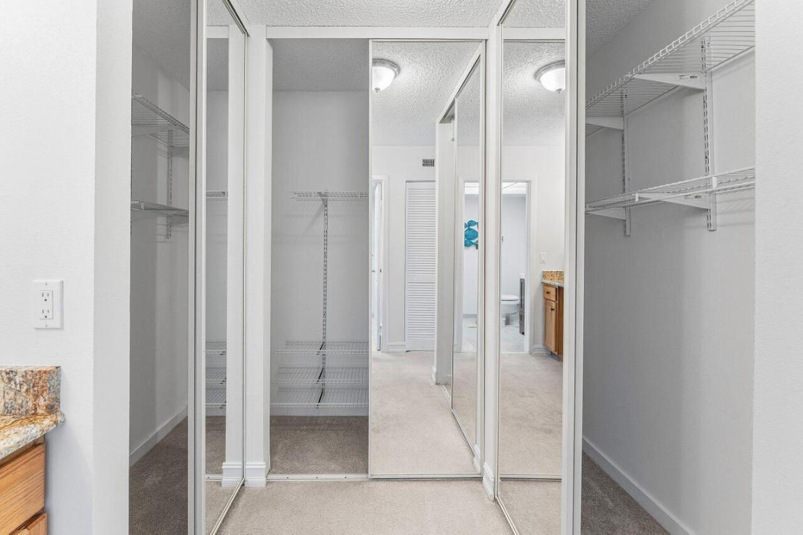 606 Brackenwood Cove