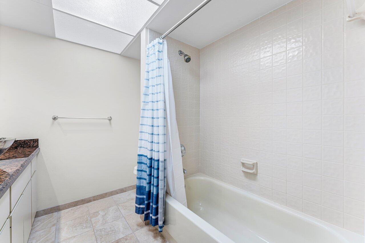 606 Brackenwood Cove