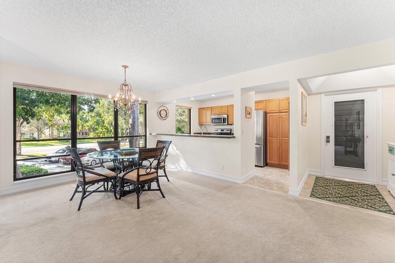 606 Brackenwood Cove