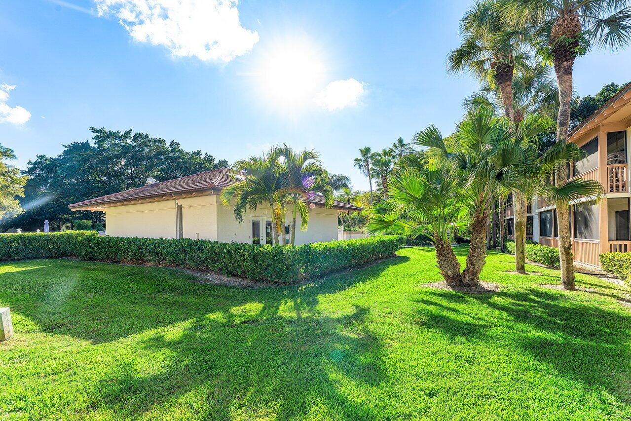 606 Brackenwood Cove