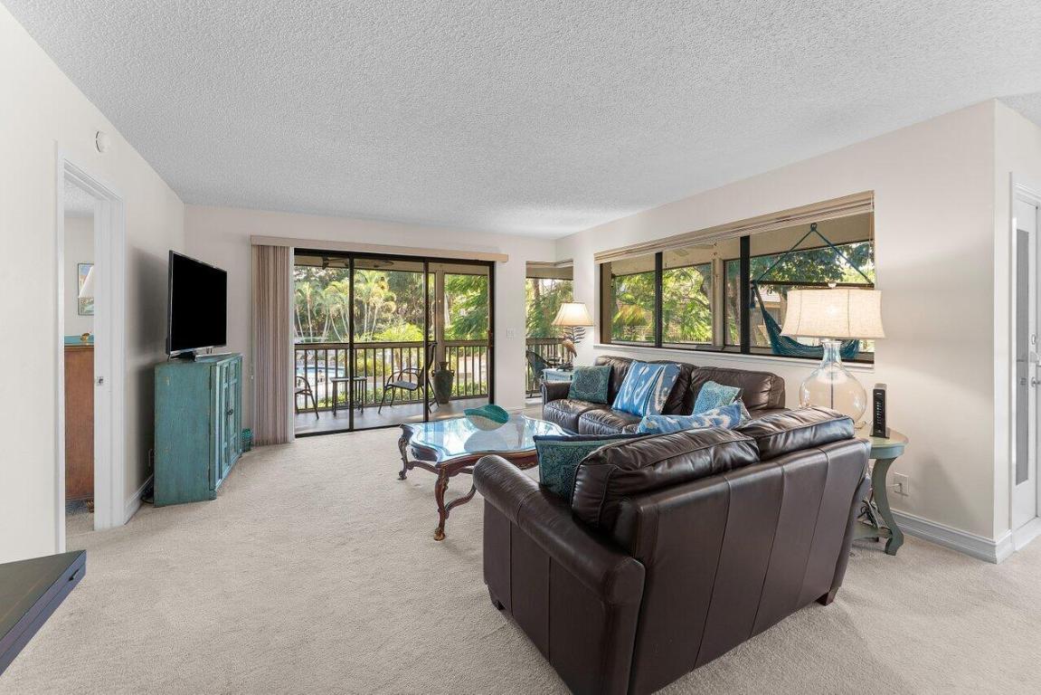 606 Brackenwood Cove