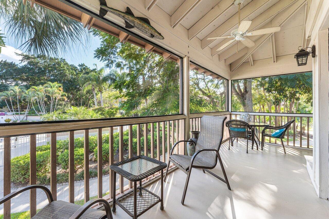 606 Brackenwood Cove