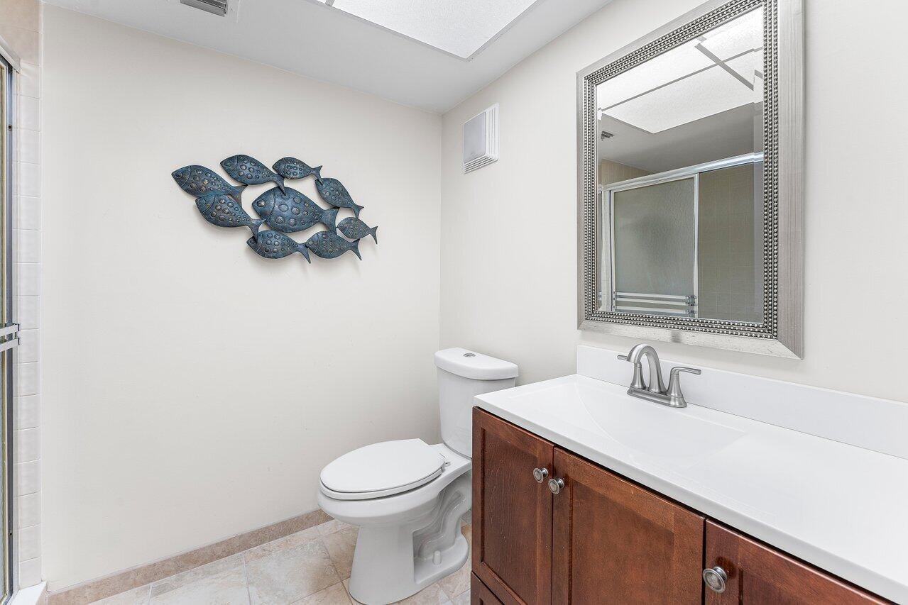 606 Brackenwood Cove