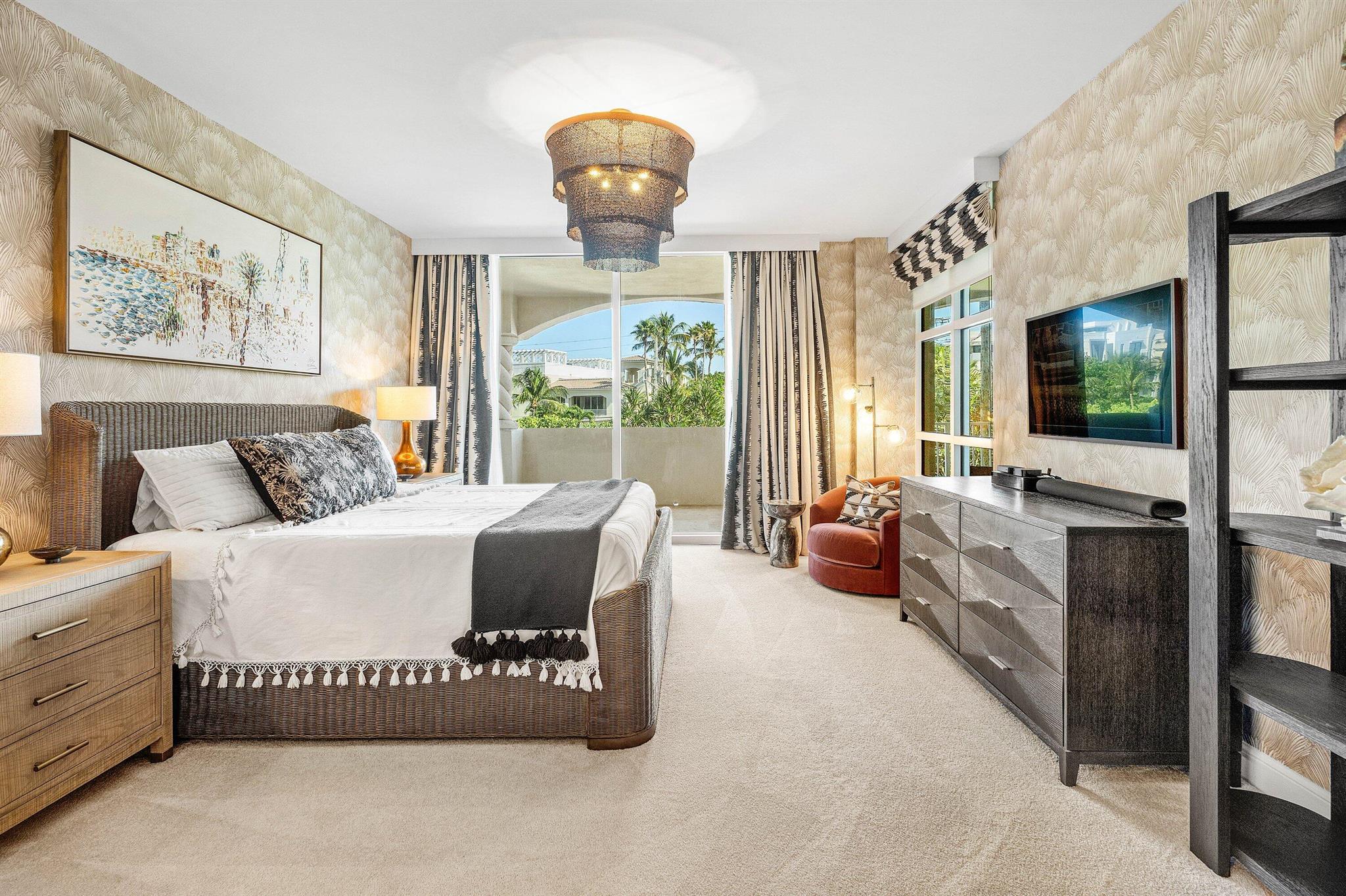 3700 S Ocean Boulevard 202