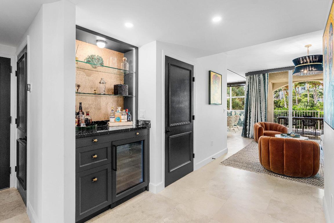 3700 S Ocean Boulevard 202