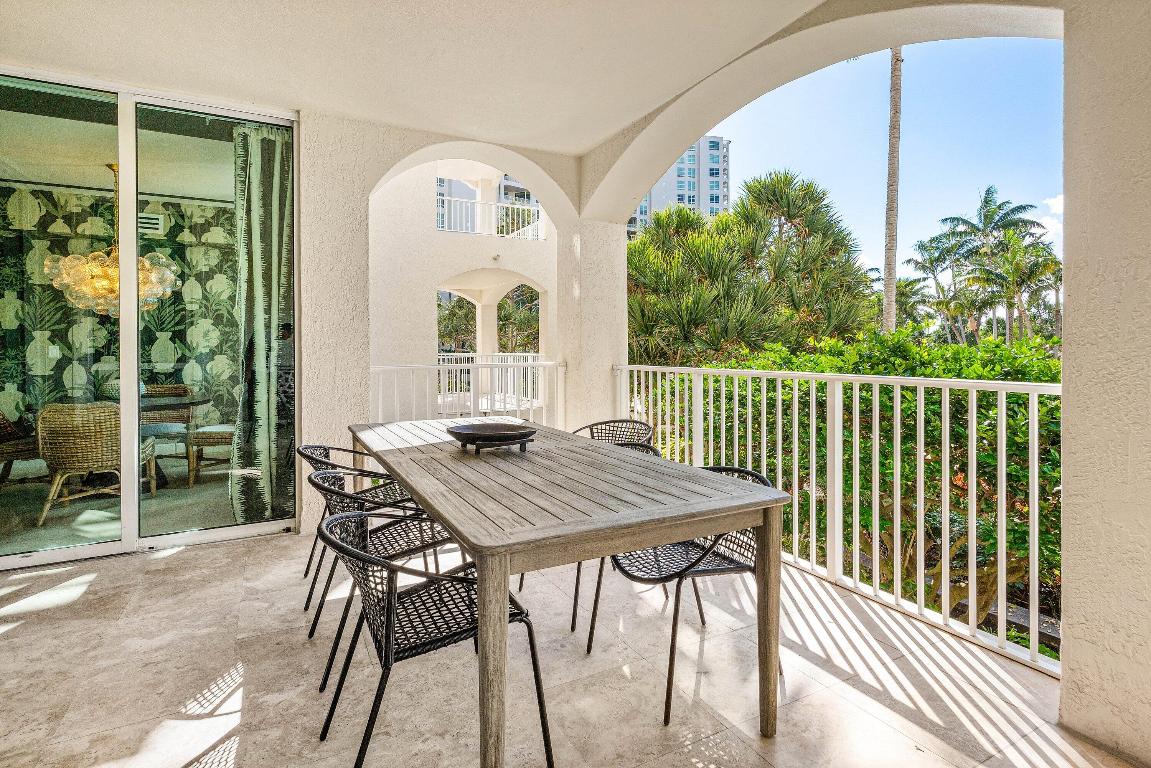 3700 S Ocean Boulevard 202