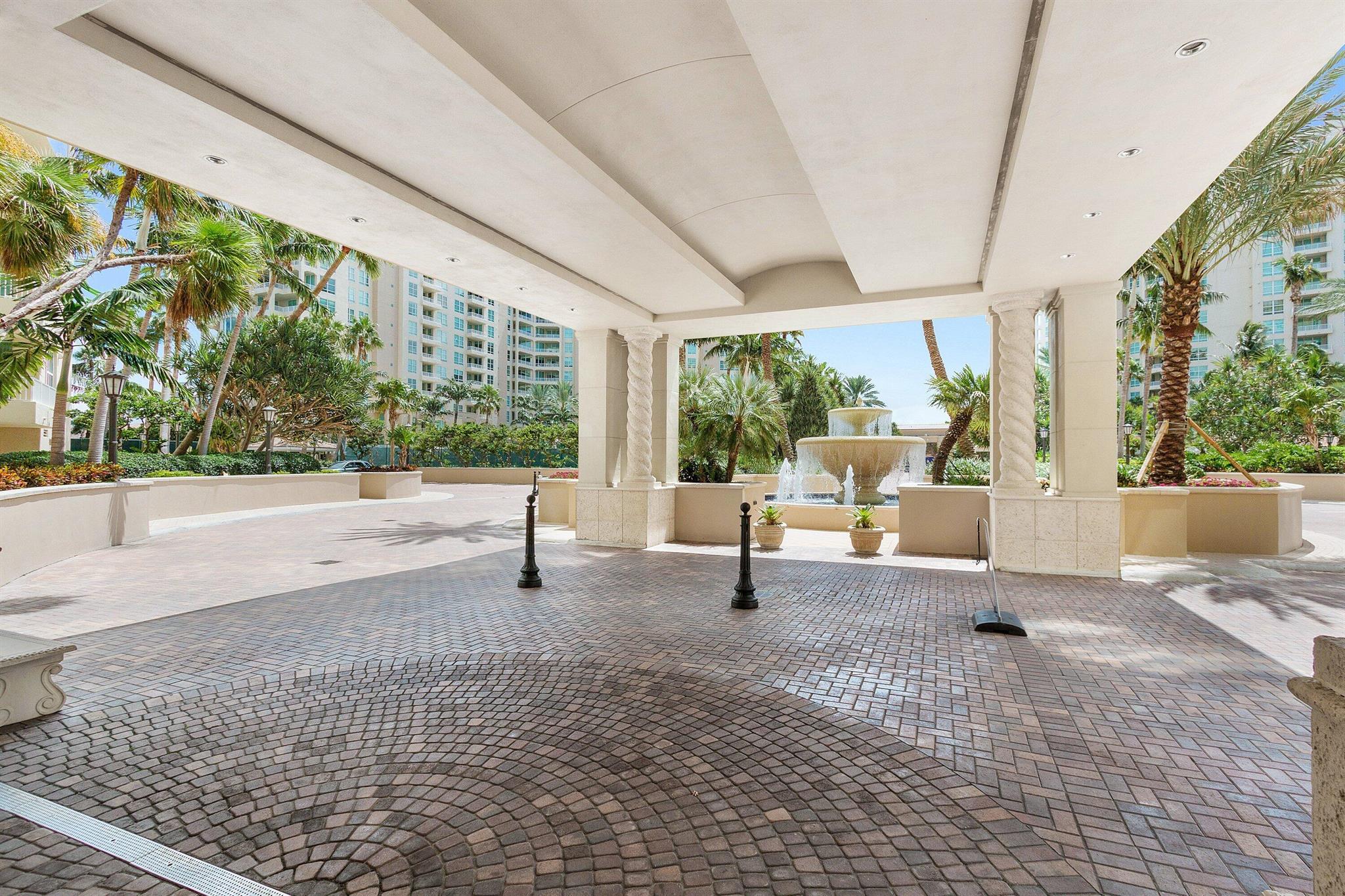 3700 S Ocean Boulevard 202