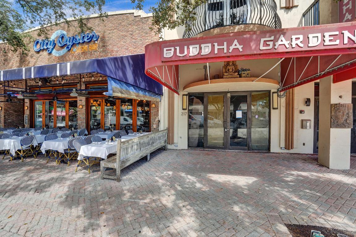 246 N Swinton Avenue