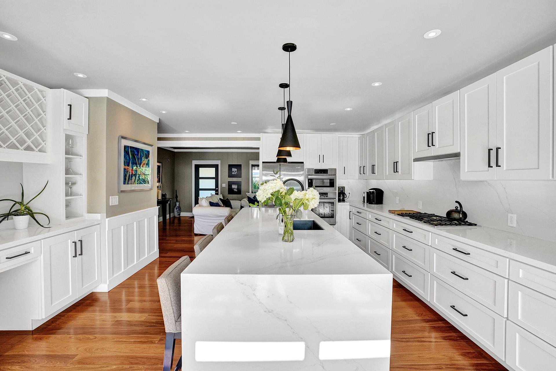 246 N Swinton Avenue