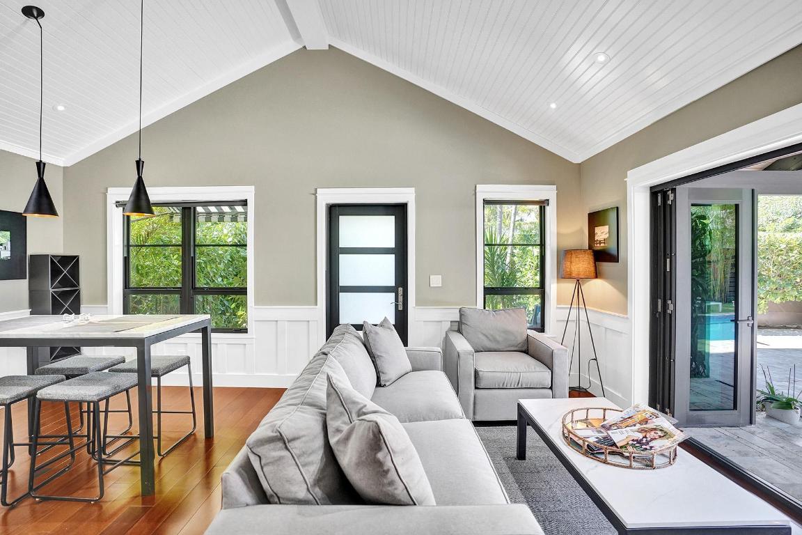 246 N Swinton Avenue