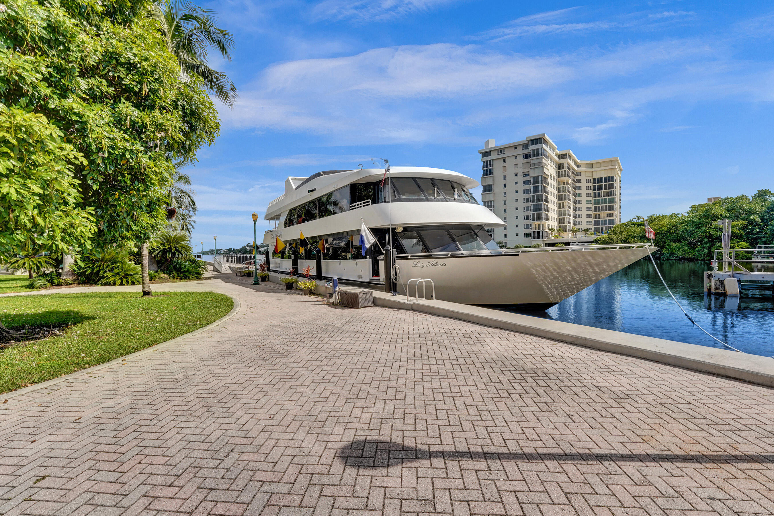 246 N Swinton Avenue