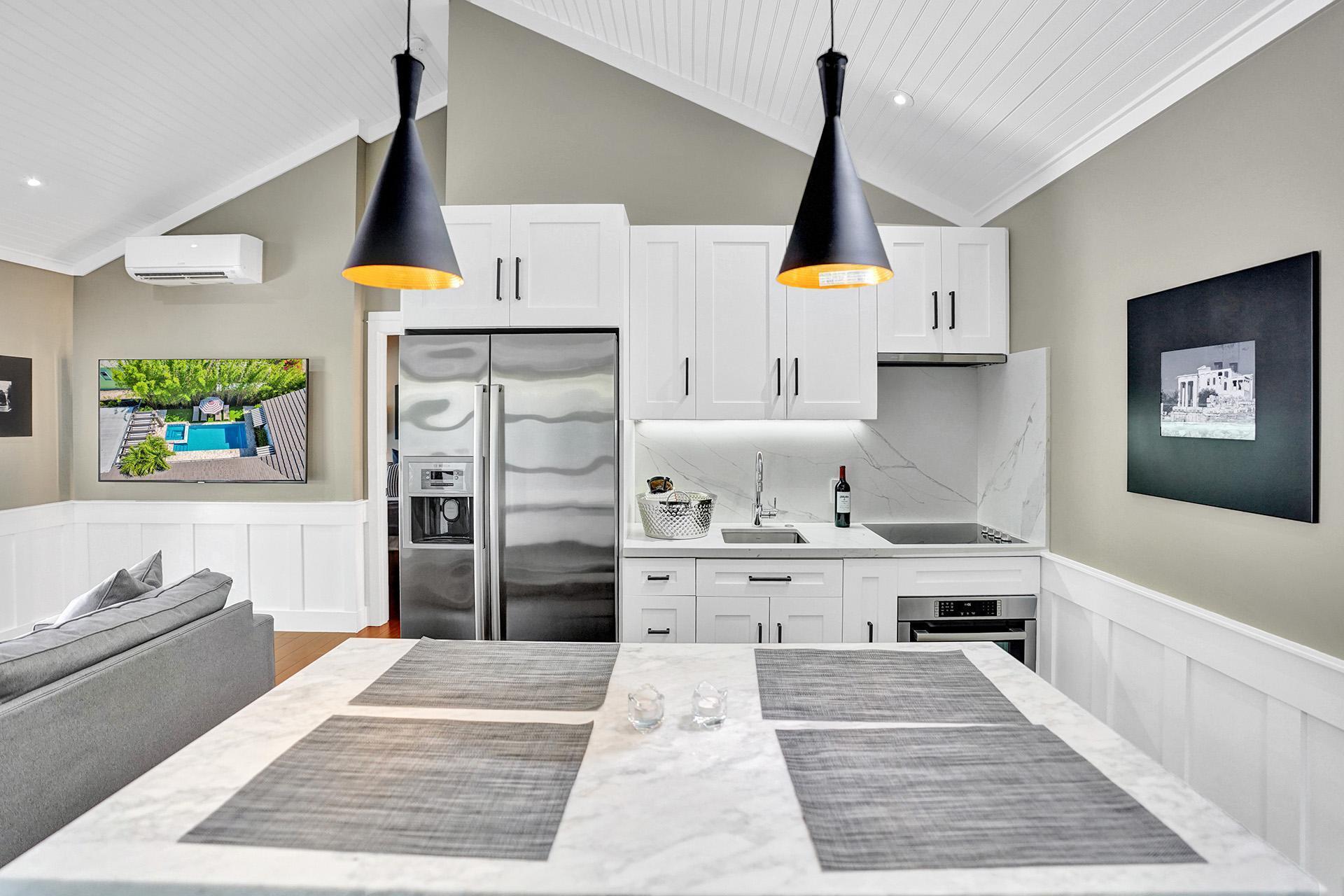 246 N Swinton Avenue