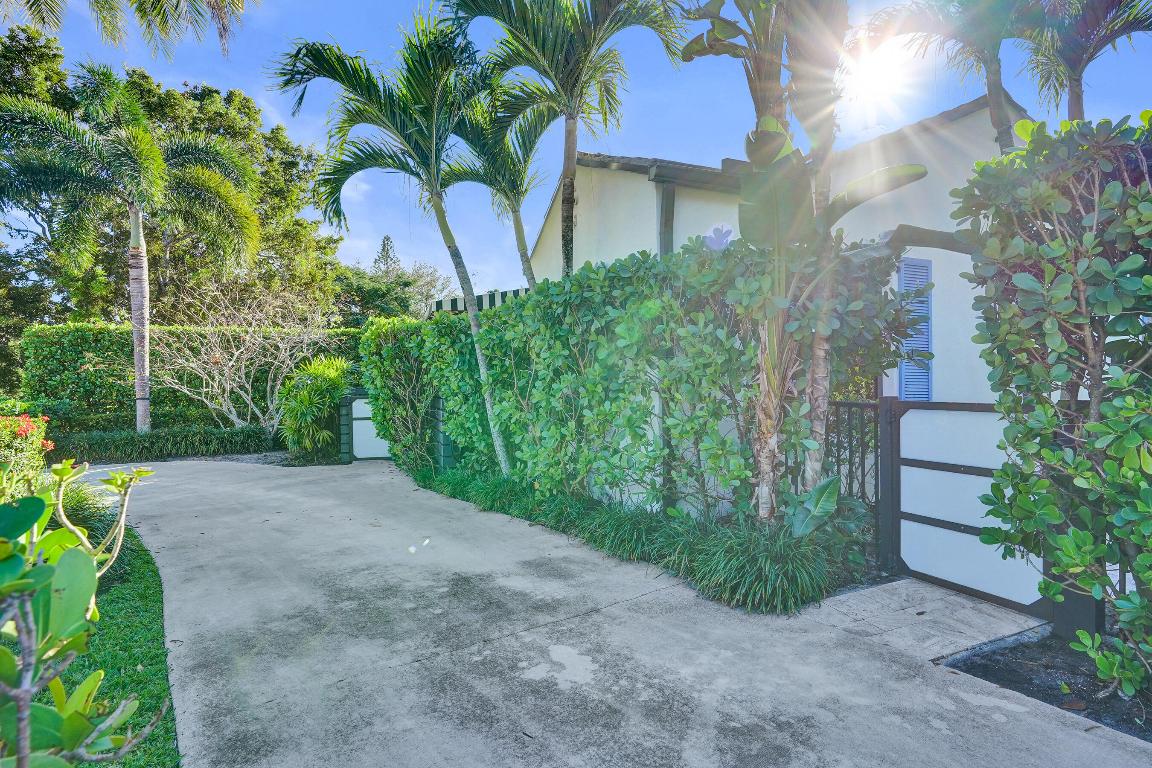 246 N Swinton Avenue