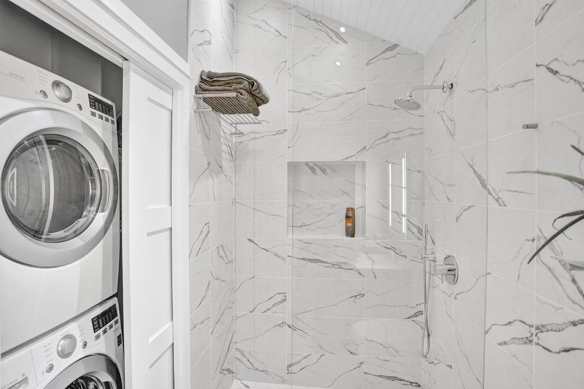 246 N Swinton Avenue