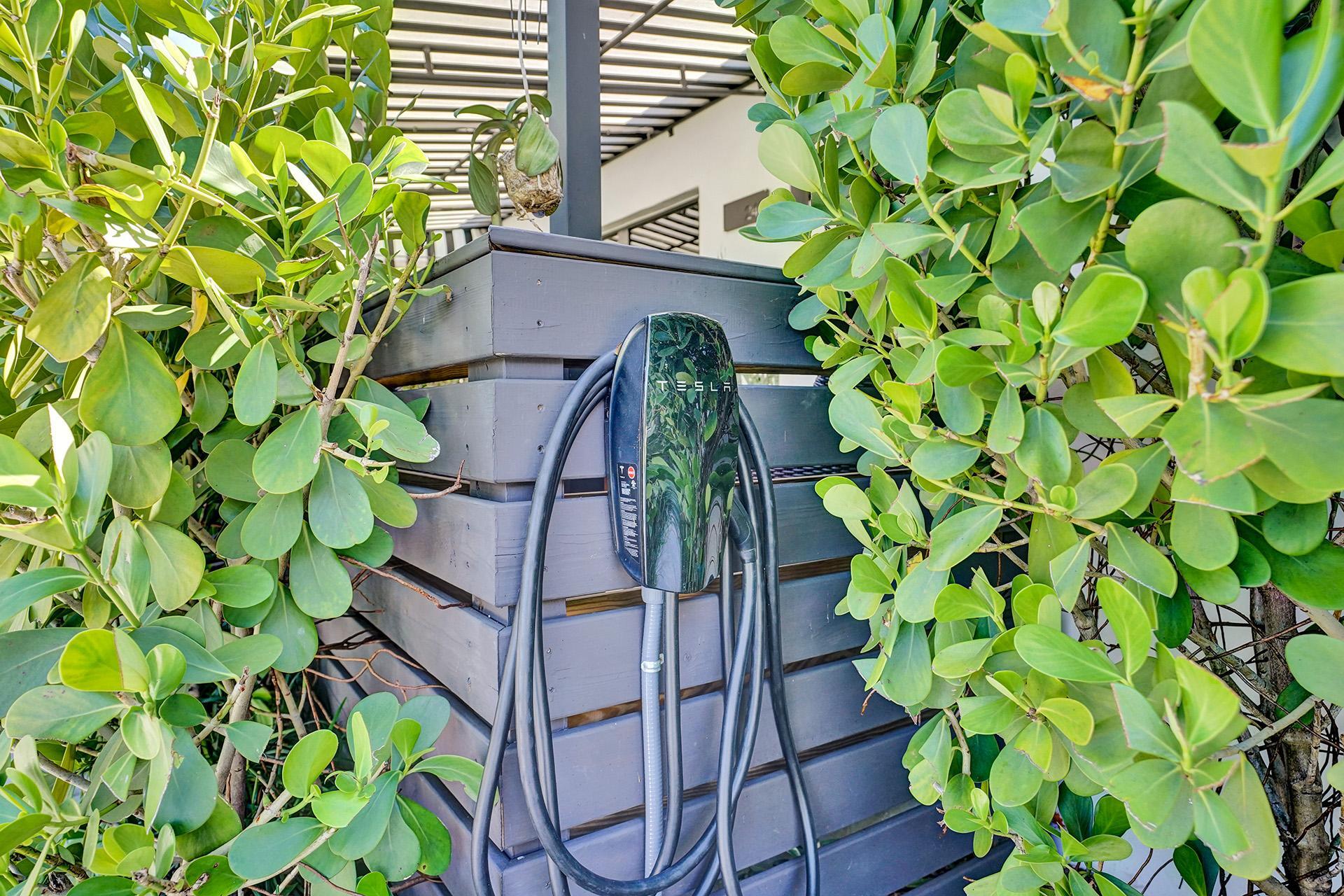 246 N Swinton Avenue