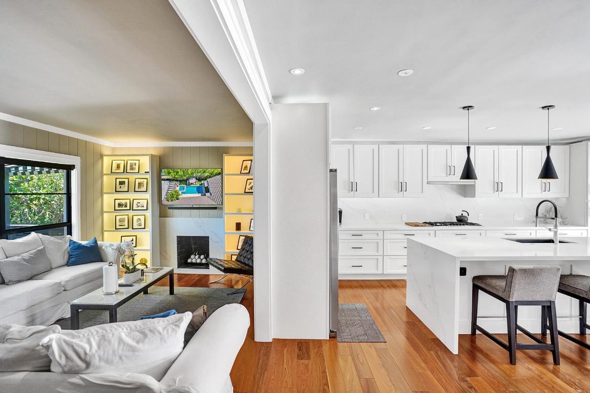 246 N Swinton Avenue