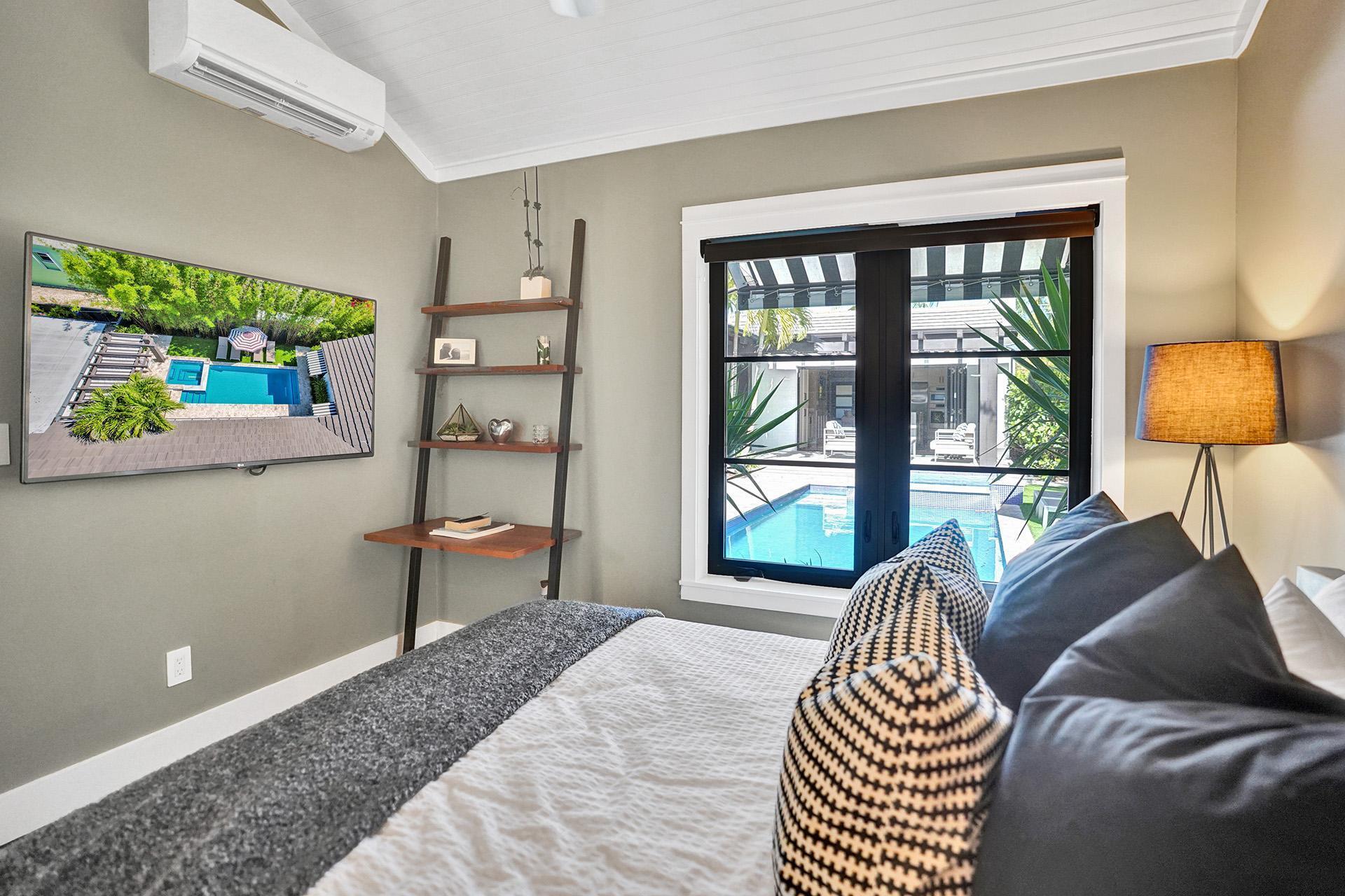 246 N Swinton Avenue