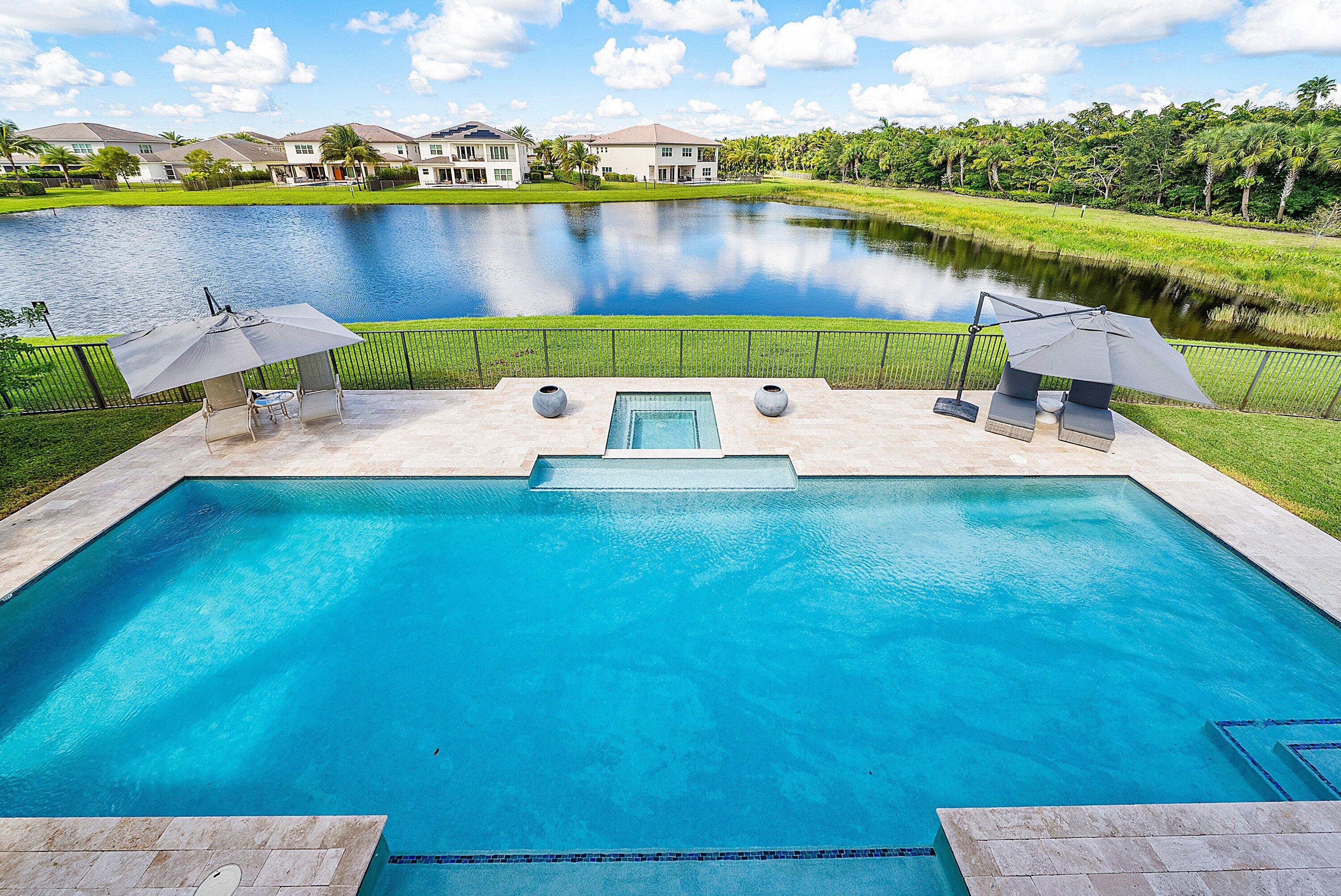 19863 Meadowside Lane