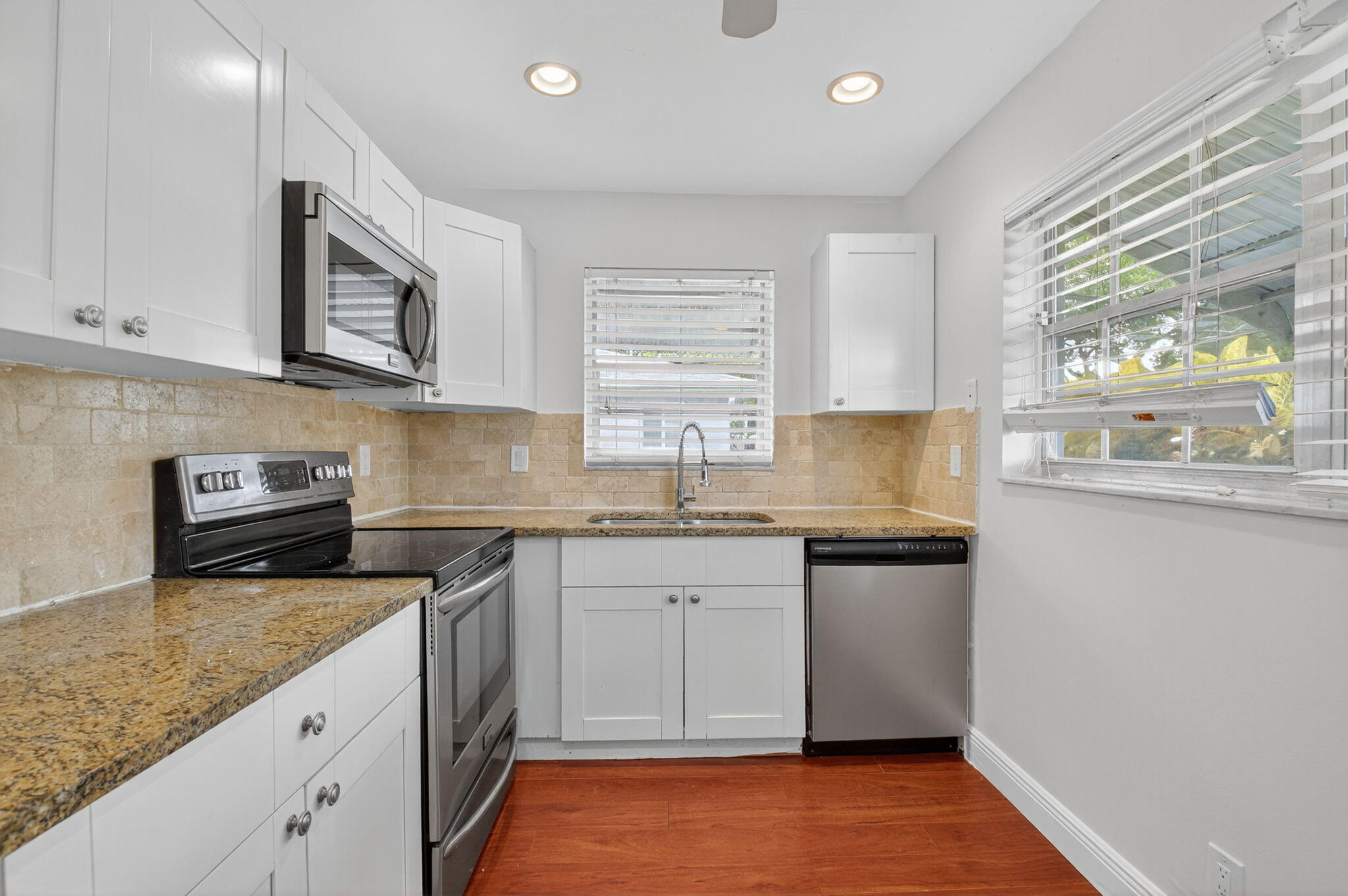 801 Meadowlark Lane