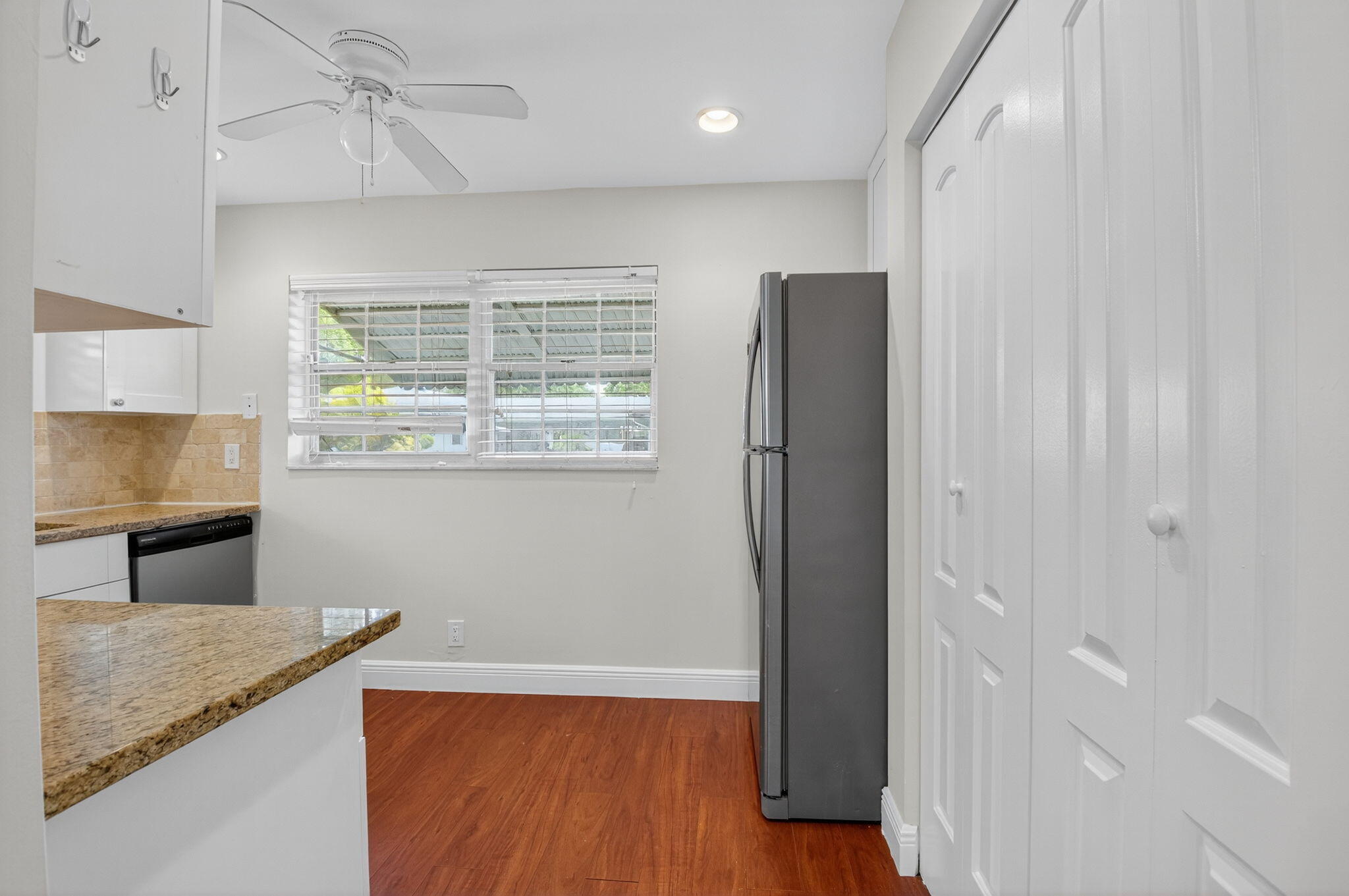 801 Meadowlark Lane