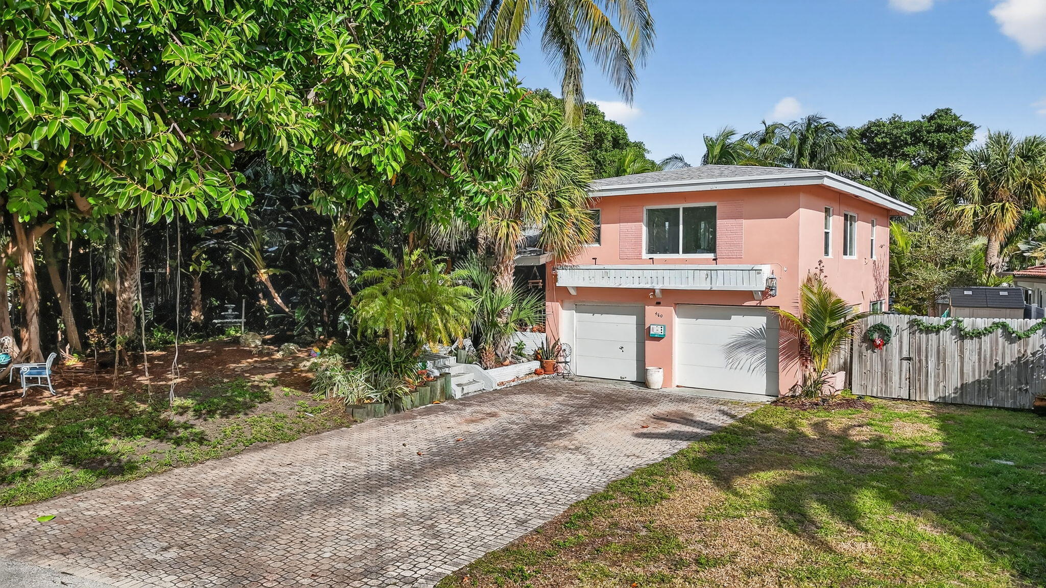 460 SE 18th Avenue