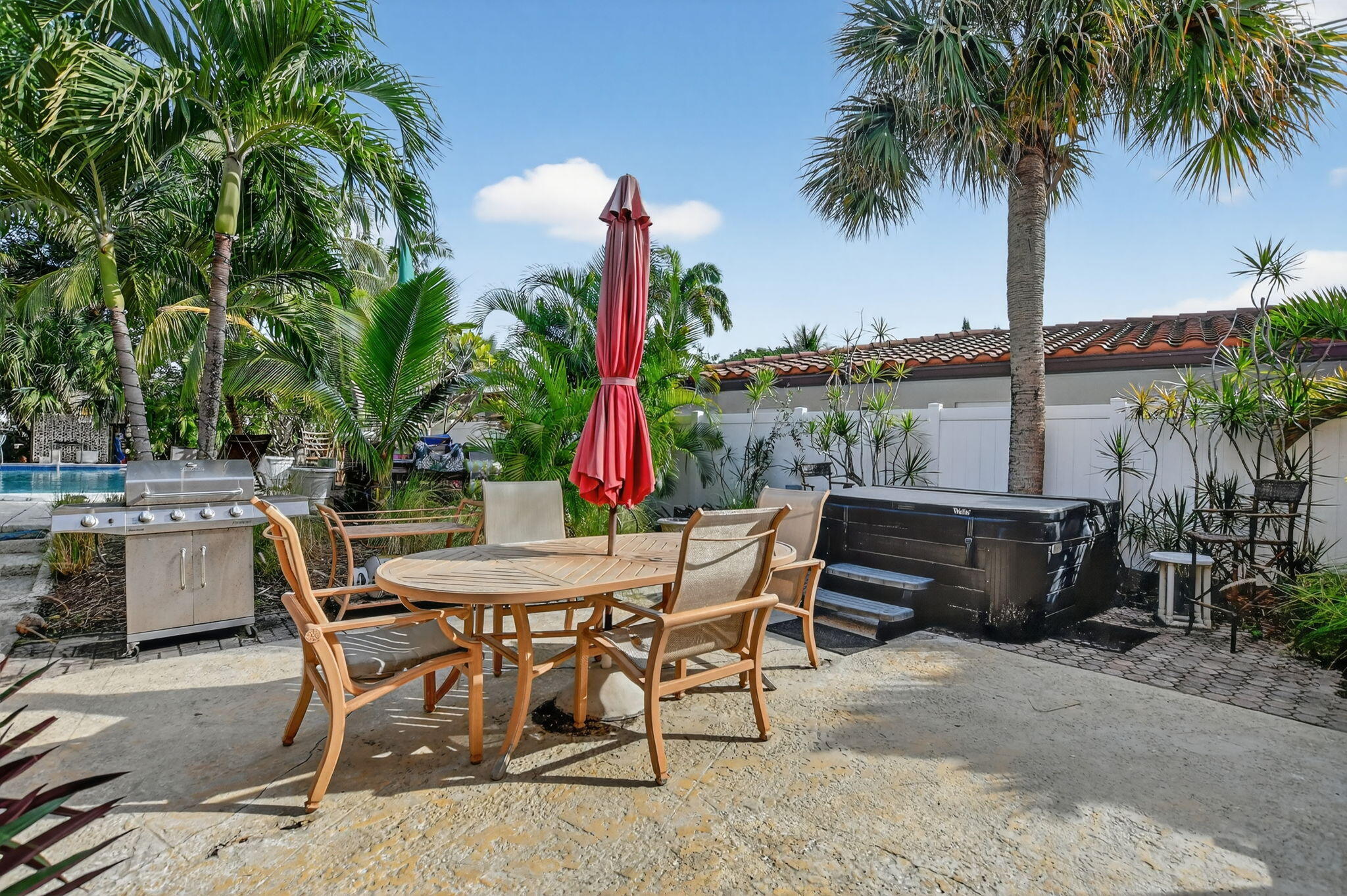 460 SE 18th Avenue
