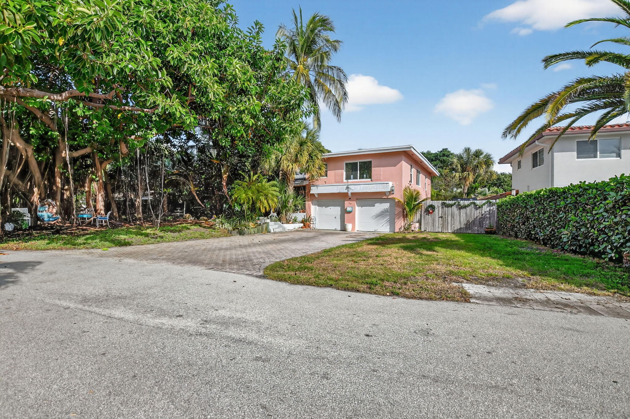 460 SE 18th Avenue