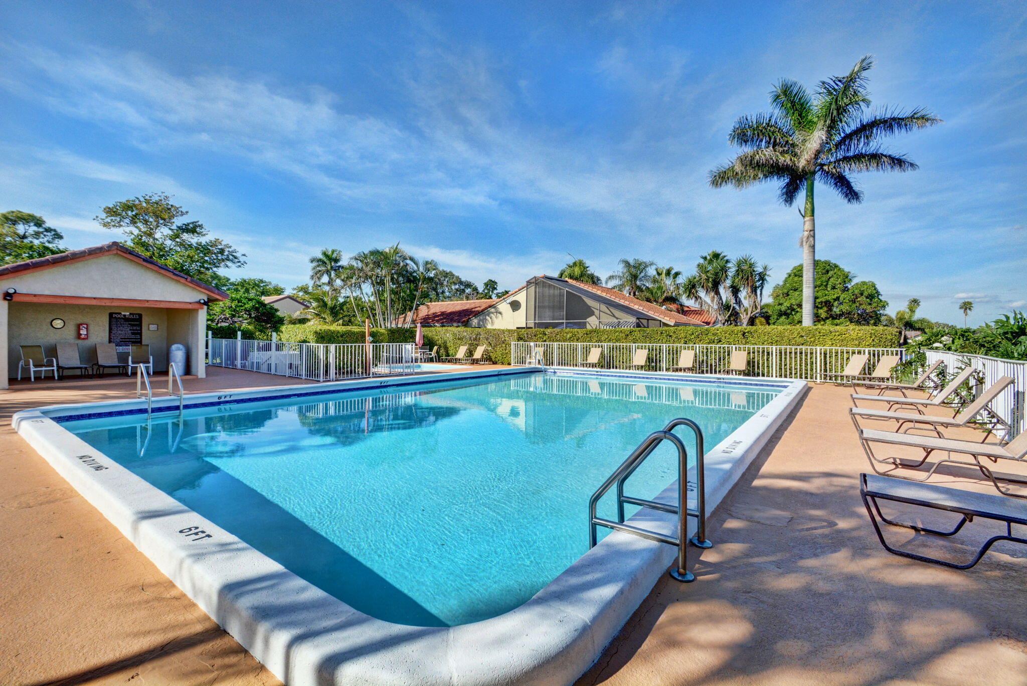 905 NW 21st Way
