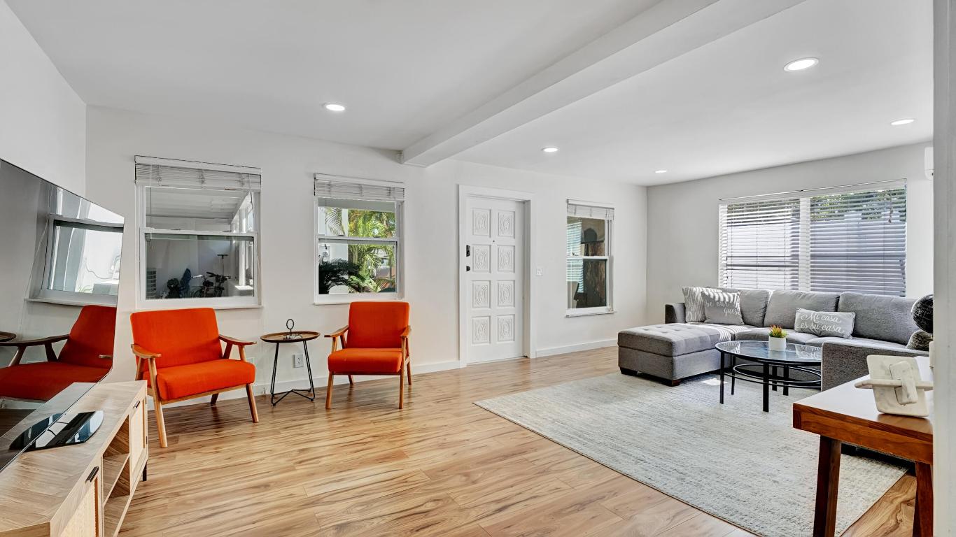 218 NE 10th Street, Delray Beach