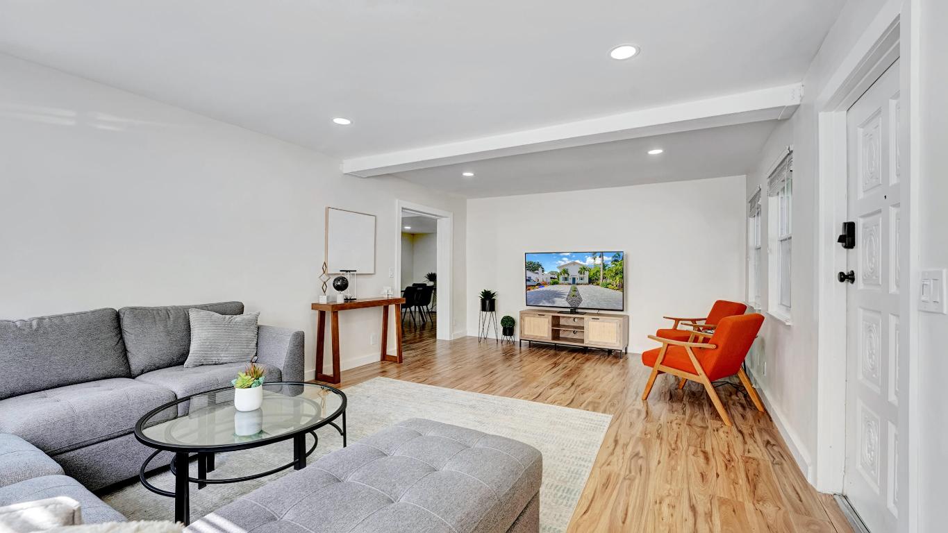 218 NE 10th Street, Delray Beach