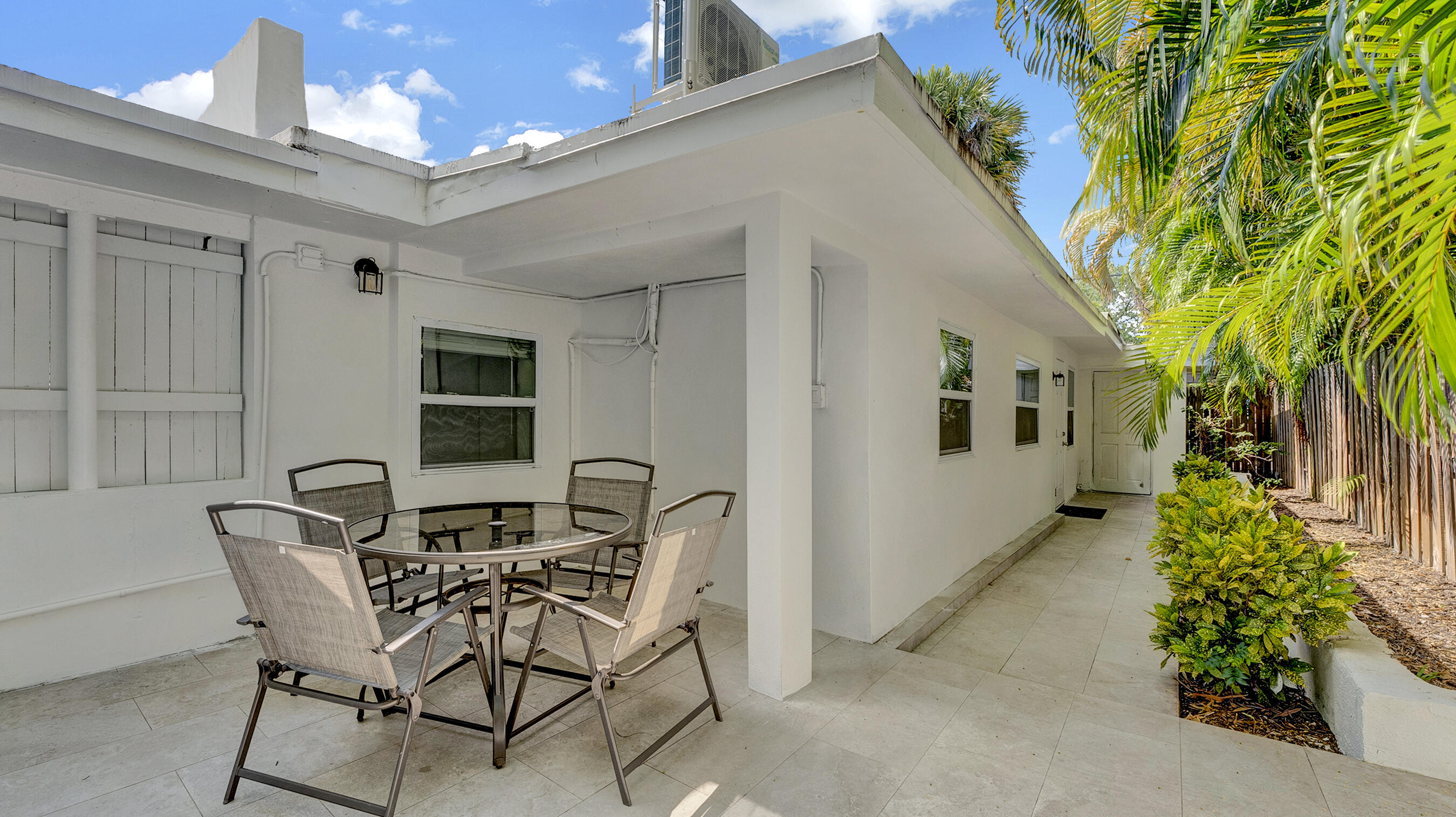 218 NE 10th Street, Delray Beach