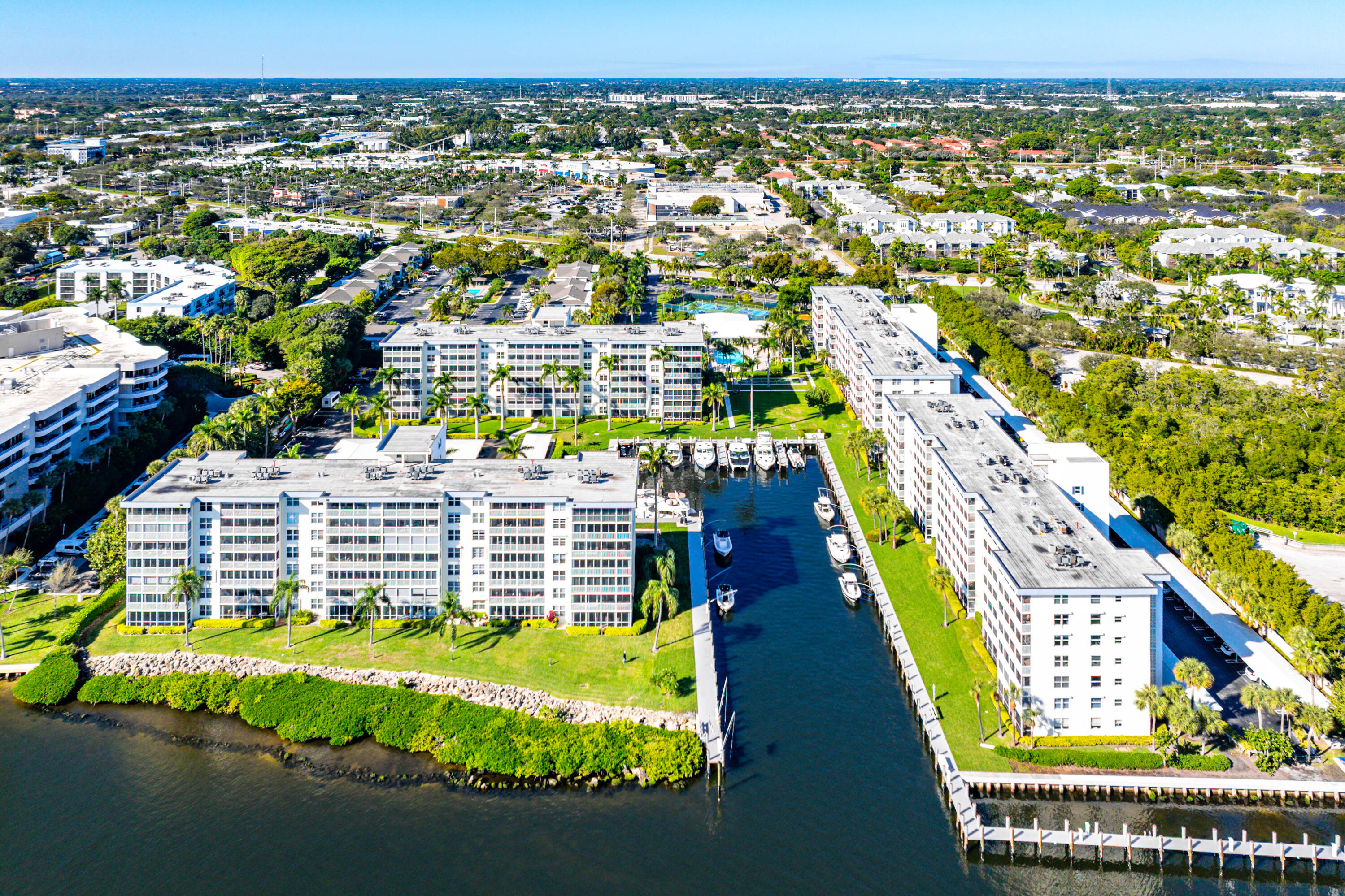 1 Harbourside Drive 1106, Delray Beach Unit: 1106