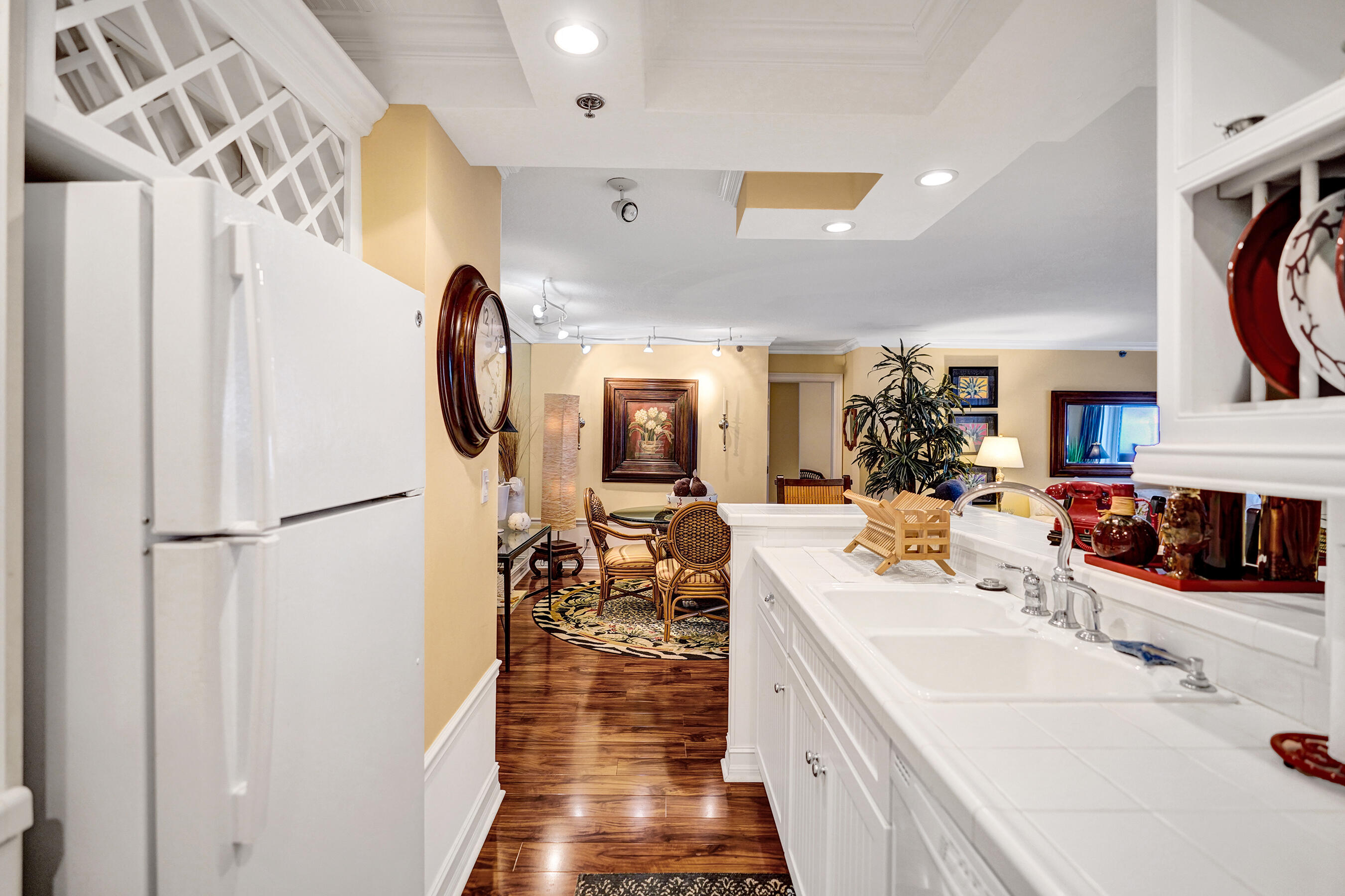 3301 S Ocean Boulevard 206