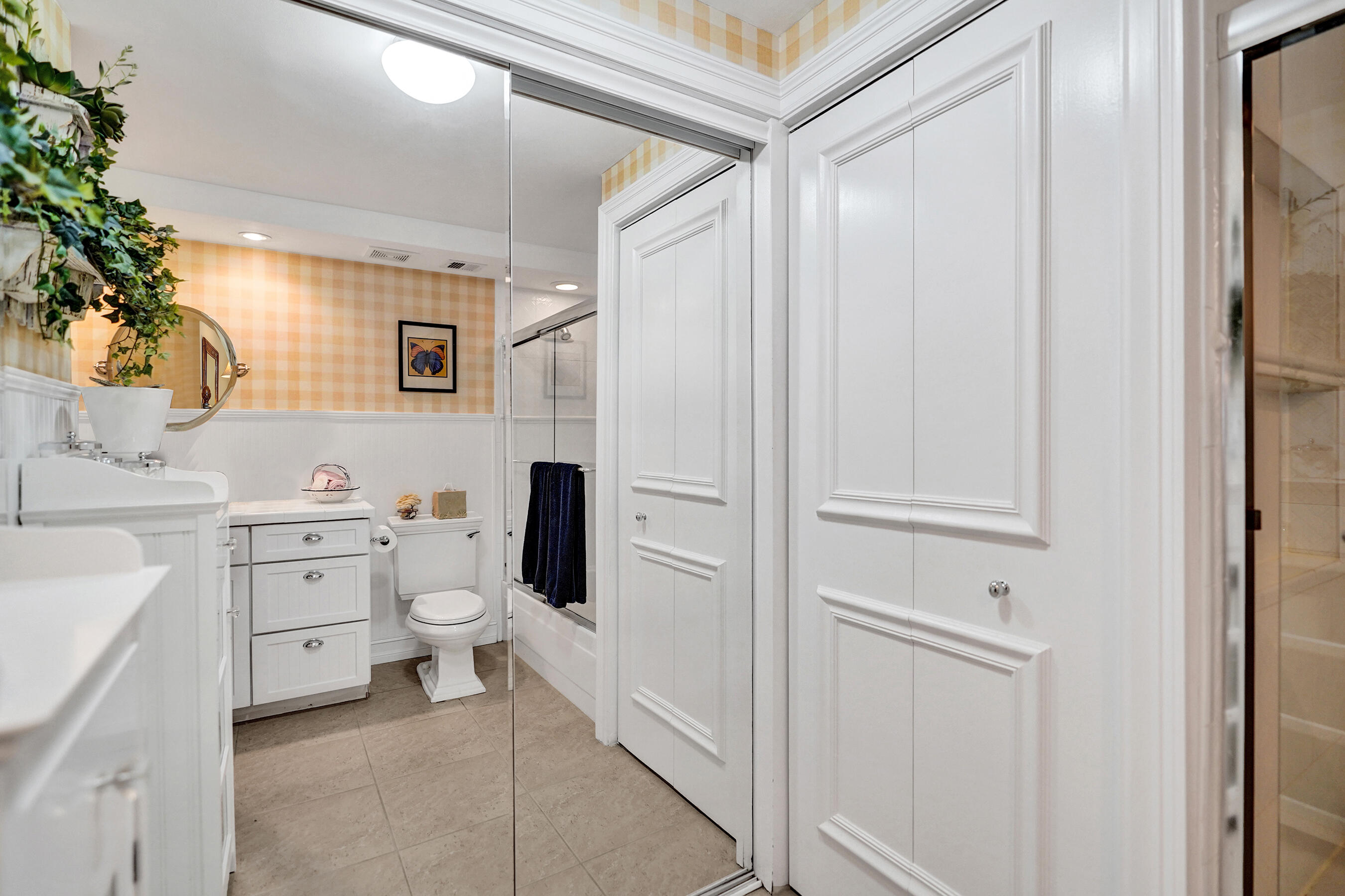 3301 S Ocean Boulevard 206