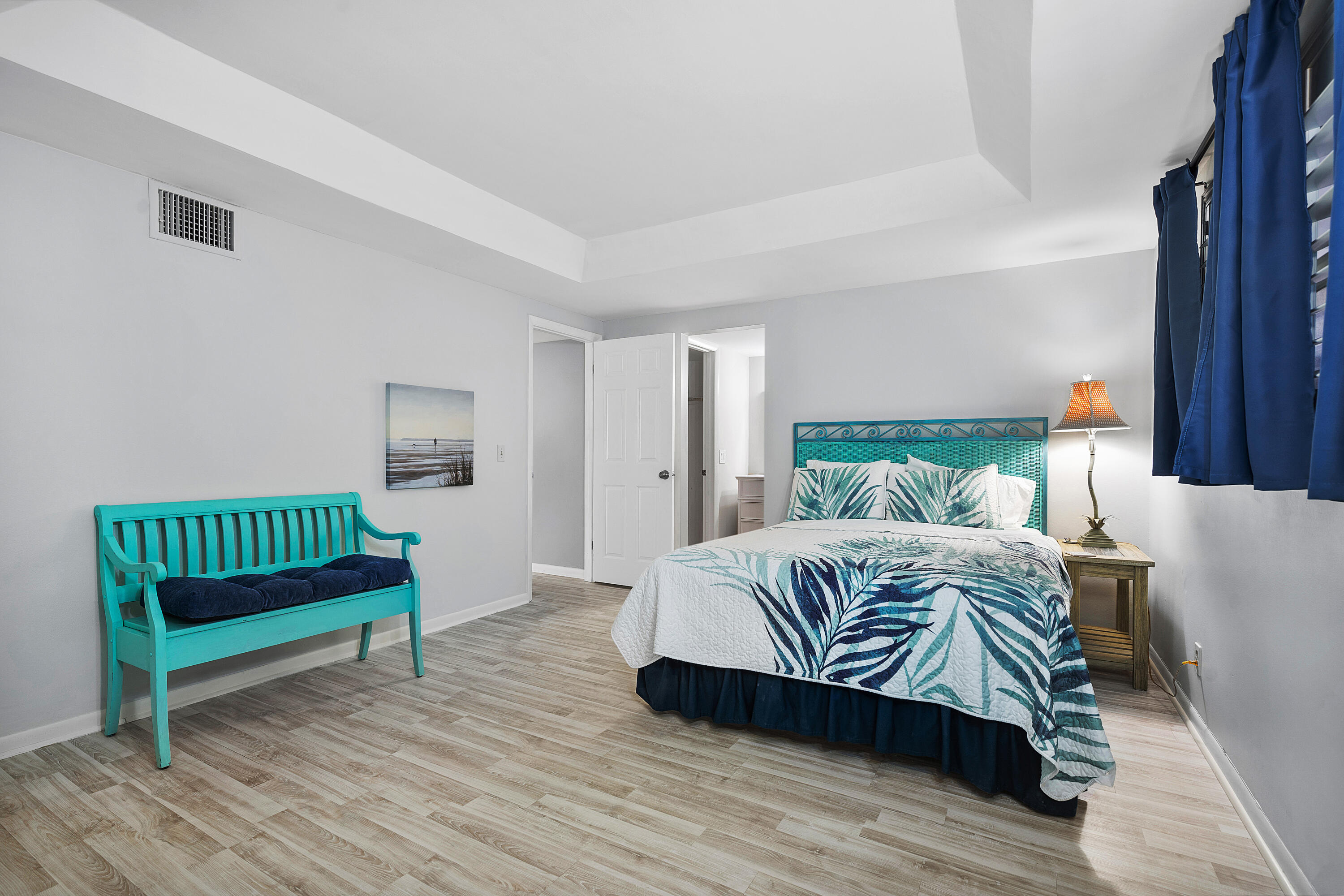 2525 Florida Boulevard 130