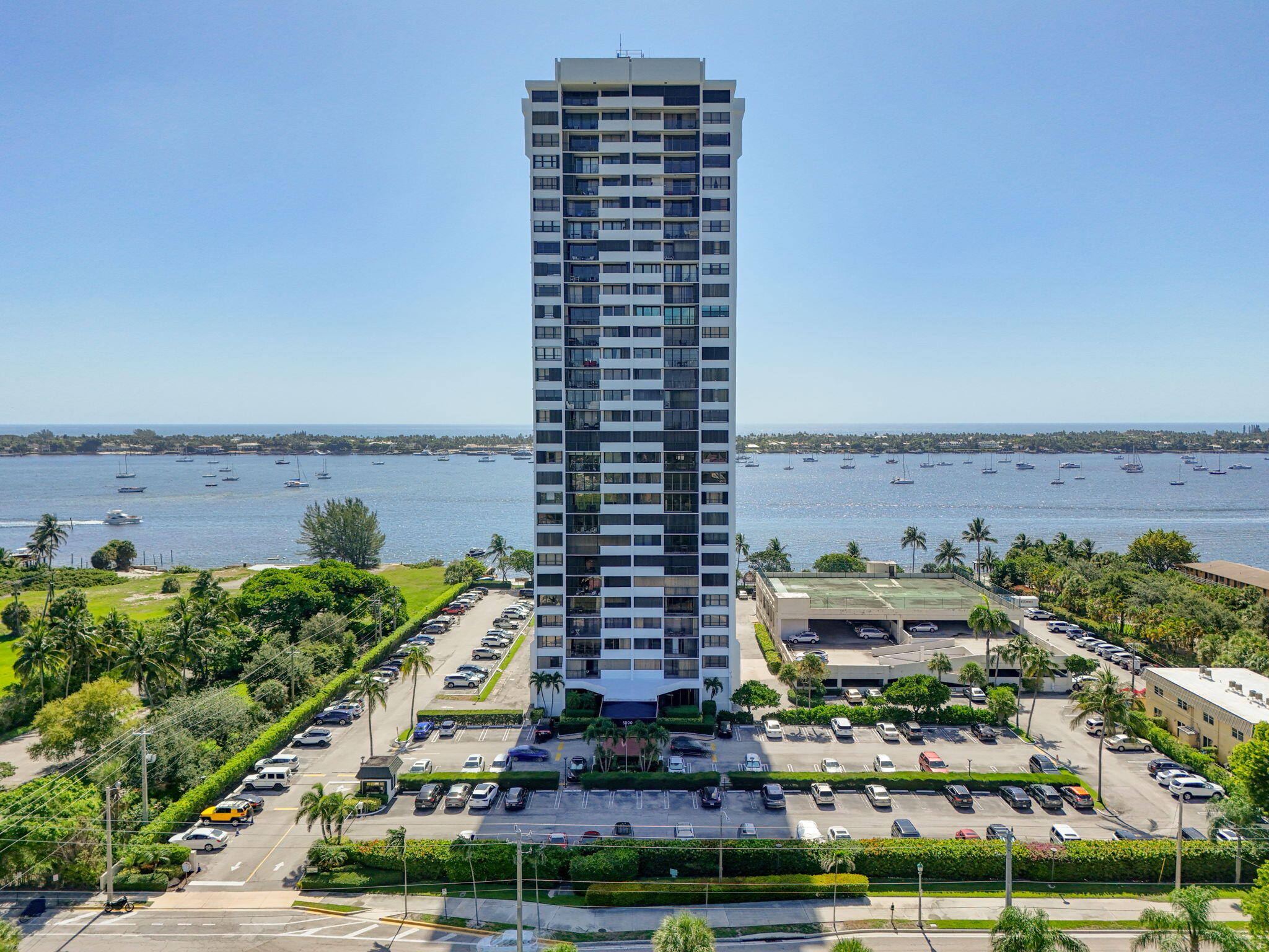 5600 N Flagler Drive 2703