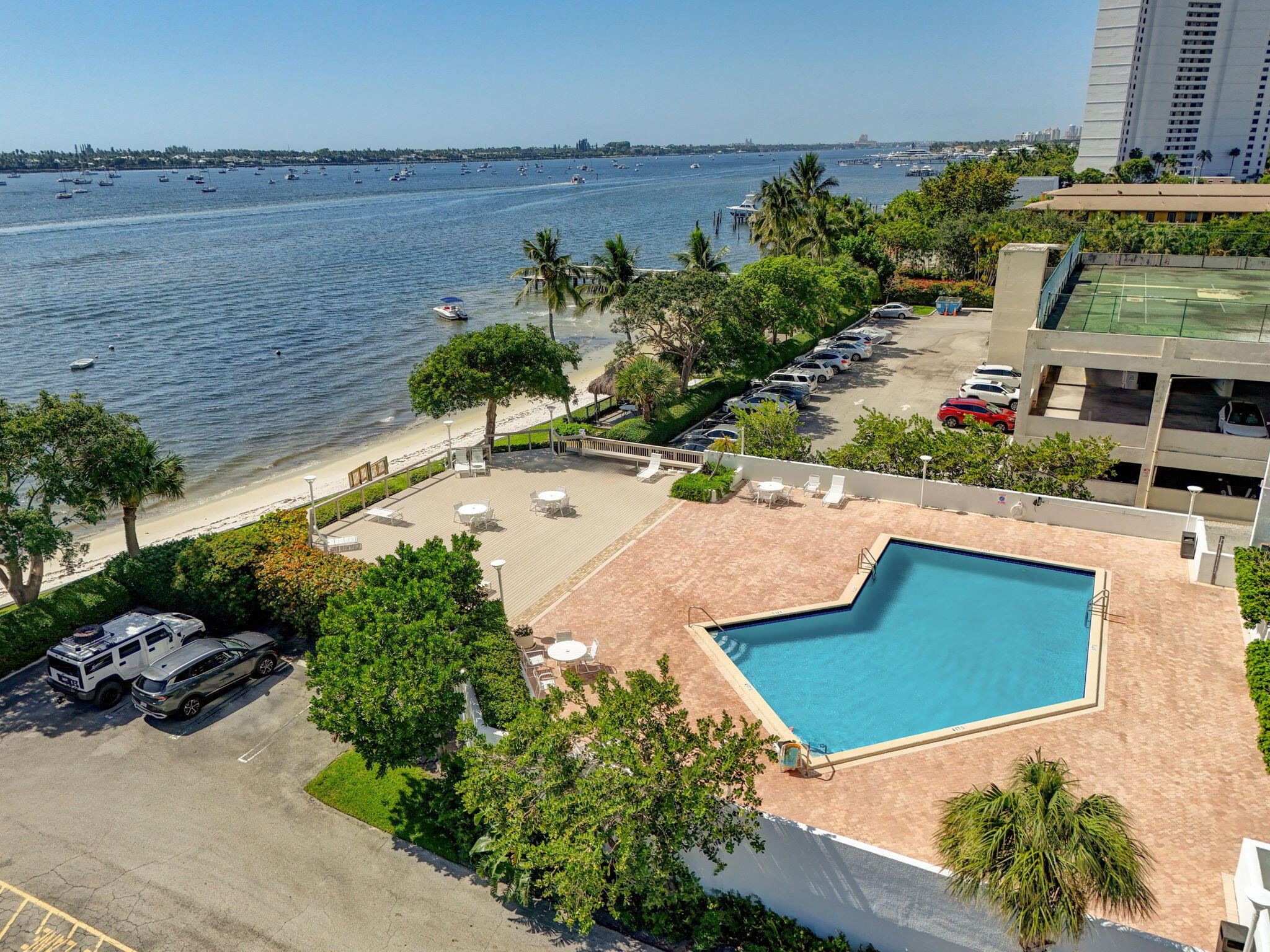 5600 N Flagler Drive 2703