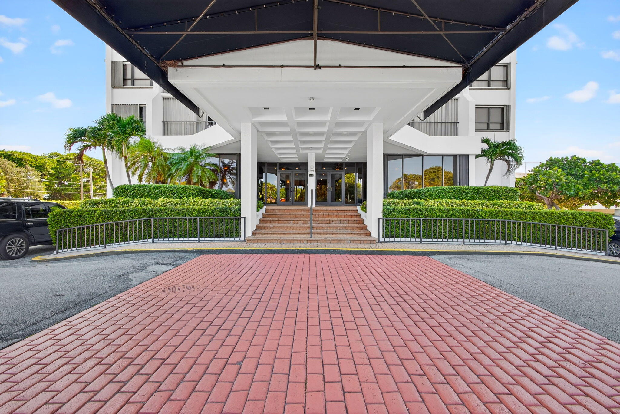 5600 N Flagler Drive 2703
