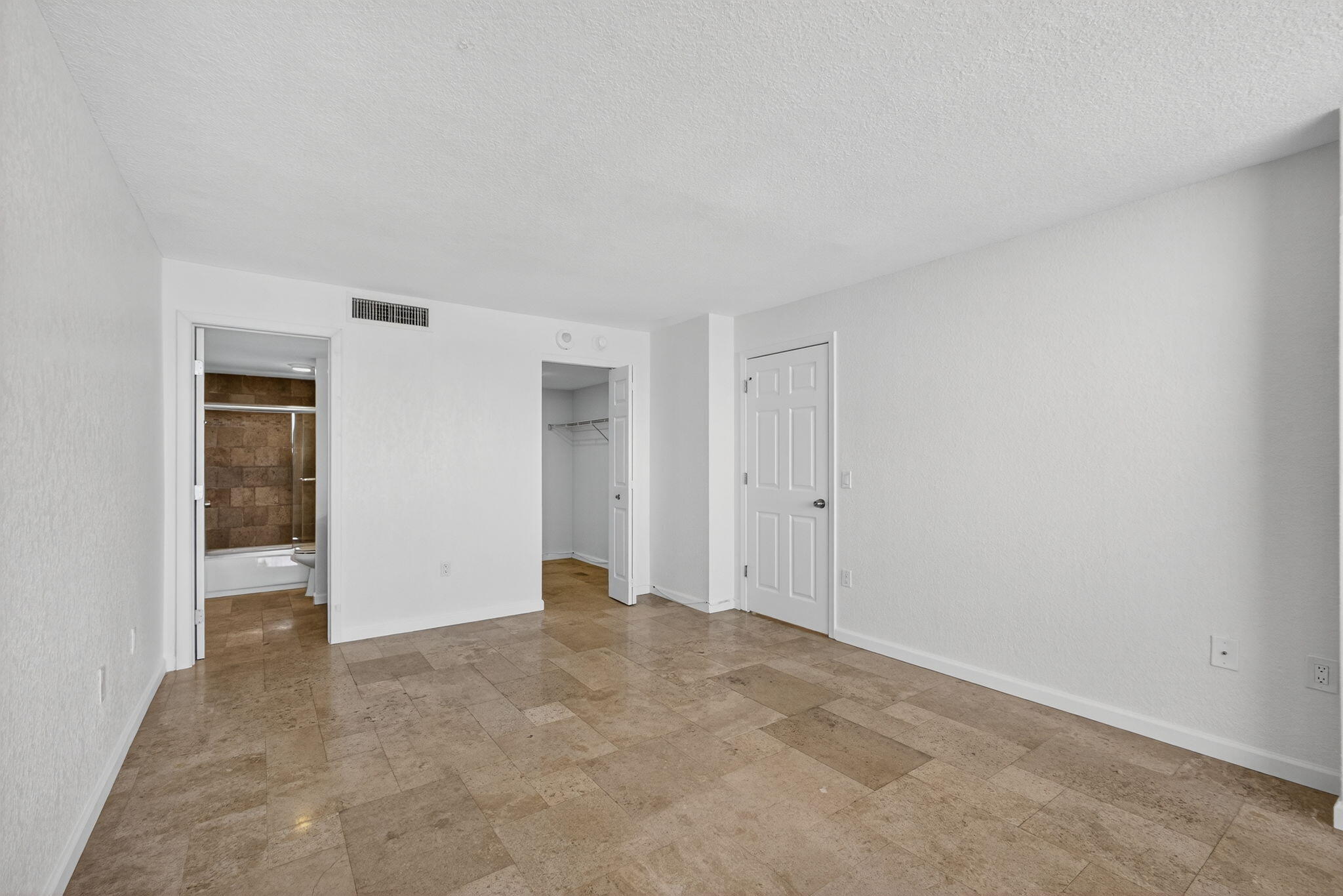 5600 N Flagler Drive 2703